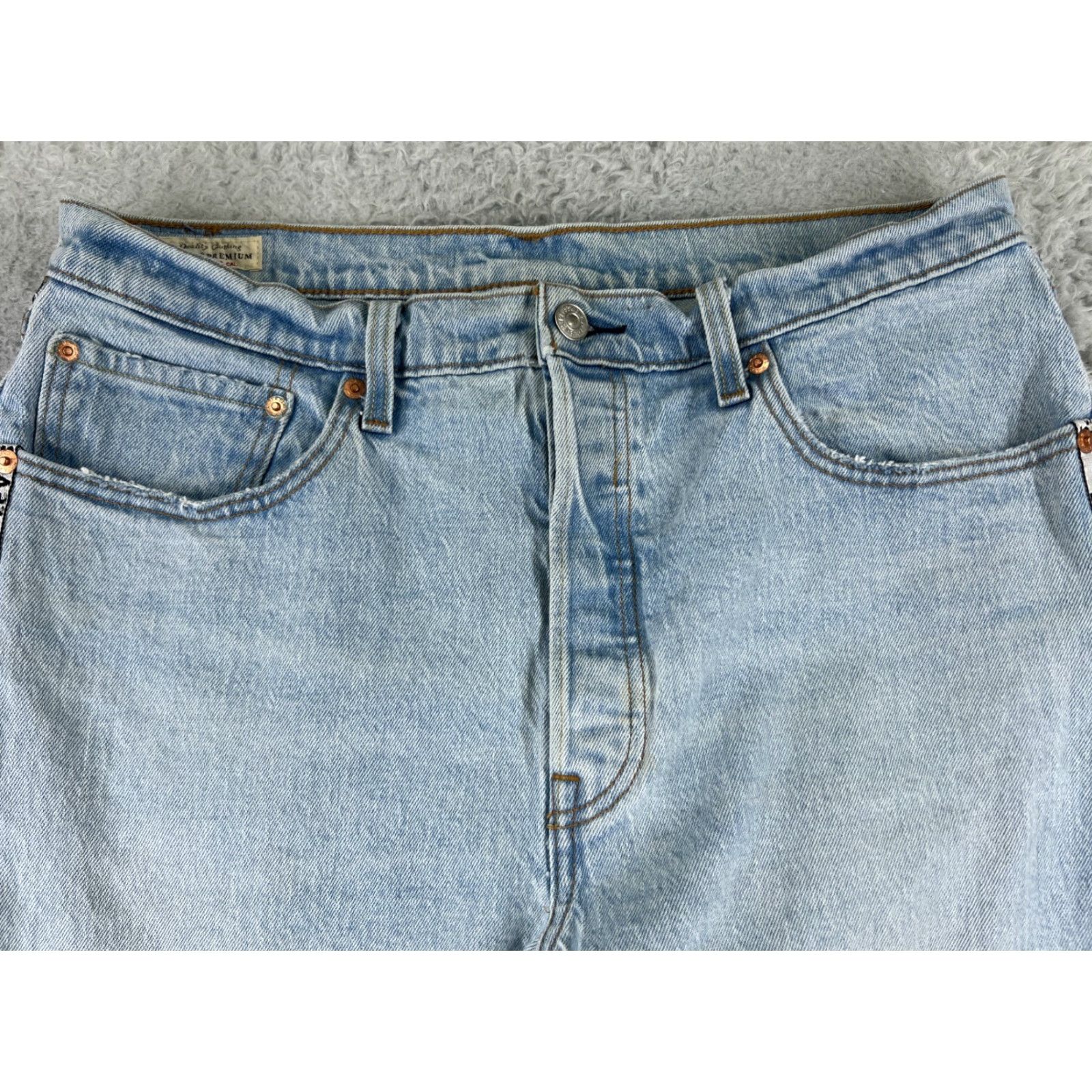 Levi's Levi's 501 Jeans Women's Blue Denim Skinny 32x25 Levi's 501 Series Retro Vintage-Style Button Fly Distressed Stretch Regular Five-Pocket Denim Pants Size 24" / US 00 / IT 34 - 4 Thumbnail