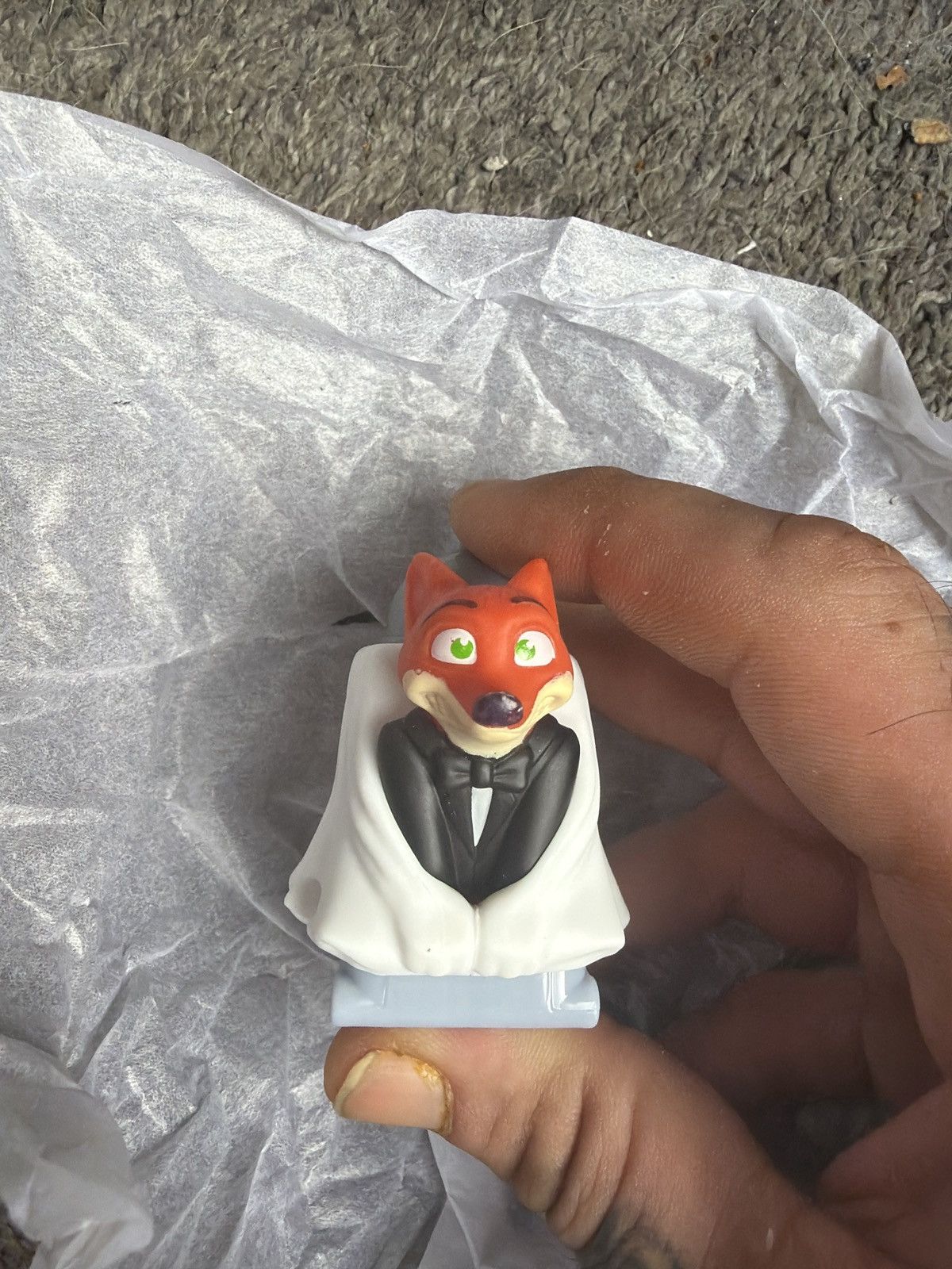 Disney 2025 McDonald’s Disney Zootopia 2 Nick Hiding Out Size ONE SIZE - 3 Thumbnail