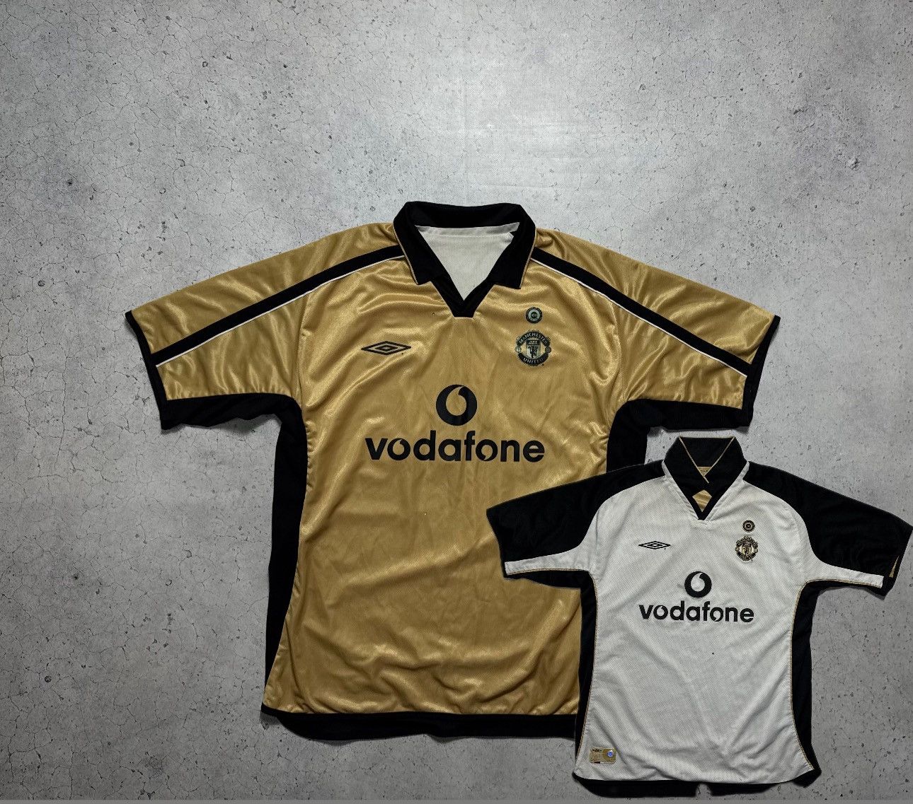 Umbro Umbro Manchester United 2001/2002 Reversible Soccer Jersey Size US XL / EU 56 / 4 - 1 Thumbnail