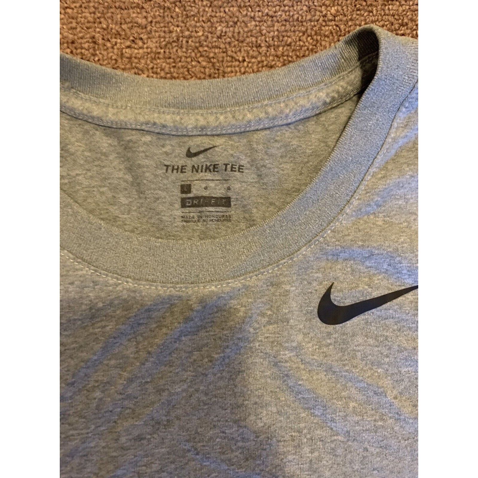 Nike Nike Dri-Fit Shirt Mens Large Short Sleeve Lightweight Gray Size US L / EU 52-54 / 3 - 2 Thumbnail