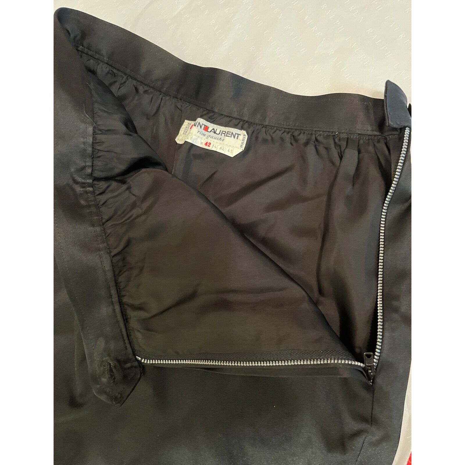 Saint Laurent Paris SAINT LAURENT RIVE GAUCHE BLACK SATIN SKIRT Sz: 42 Size 25" / US 0 / IT 36 - 7 Thumbnail