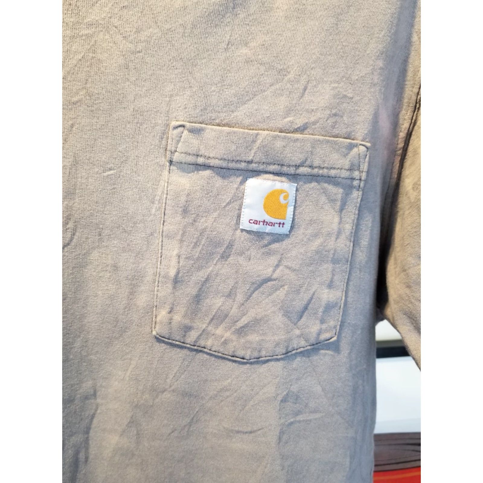 Carhartt VINTAGE Carhartt ONE POCKET GRADIENT SUN FADED BOXY COTTON T-SHIRT SZ M Shirt Mens T-Shirt Gray 23 INCH CHEST 29 INCH TBOT Size US M / EU 48-50 / 2 - 2 Thumbnail