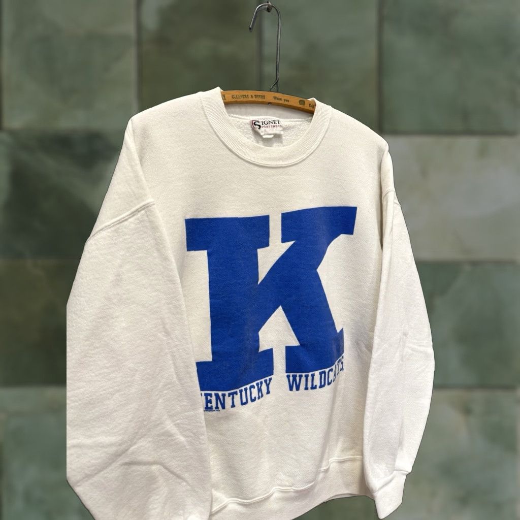 Vintage VINTAGE University Of Kentucky Wildcats White Sweatshirt XL Men 90s Signet Pullover USA Size US XL / EU 56 / 4 - 1 Thumbnail