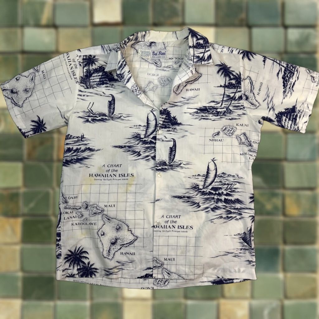 Vintage VINTAGE Rai Nani Hawaiian Shirt Men L White Chart Of Hawaiian Islands Shirt Short Sleeve Mens White Hawaiian Islands Vintage Size US L / EU 52-54 / 3 - 1 Thumbnail