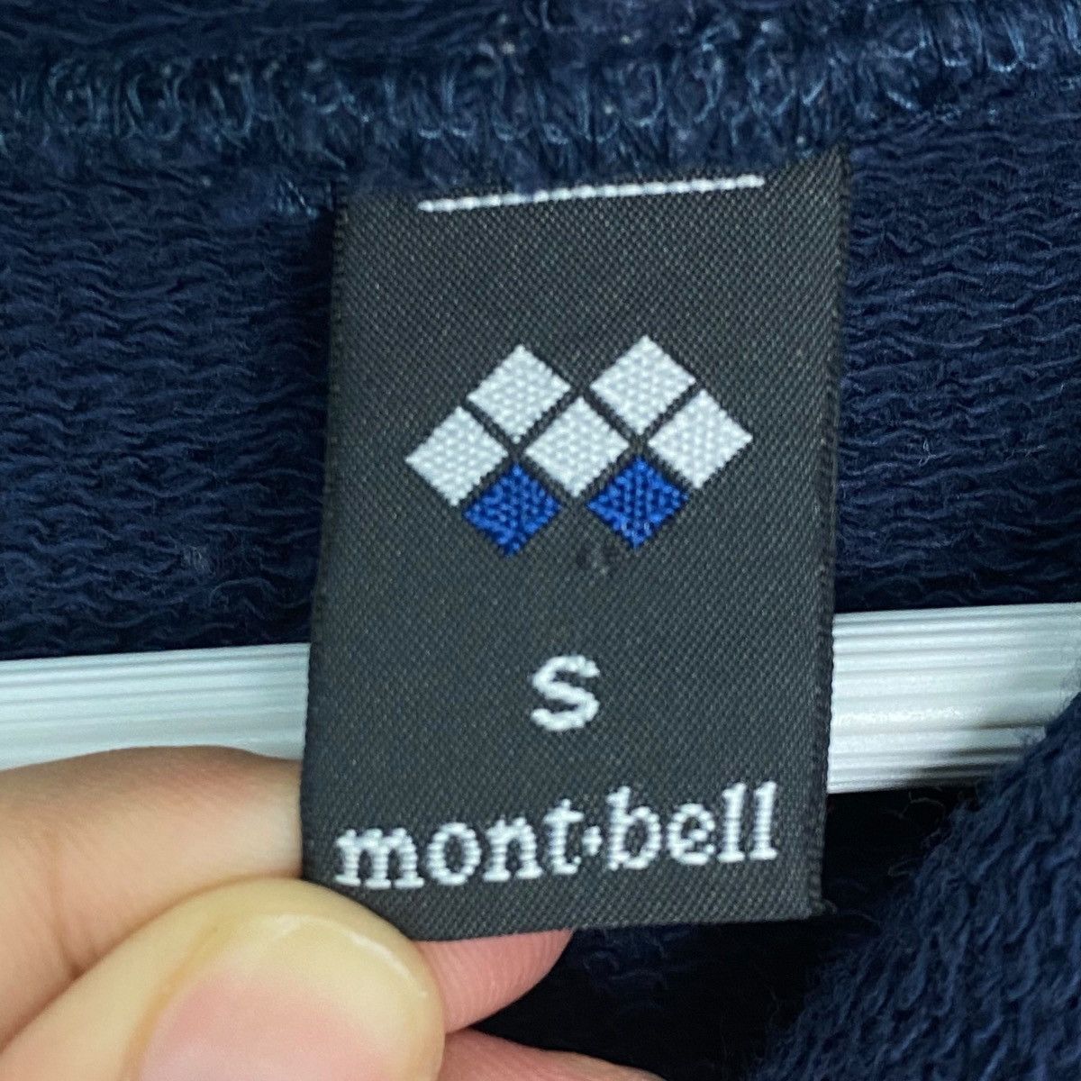 Other Vintage 90s Mont-Bell Hoodie Sweater Navy Blue Size S Size US S / EU 44-46 / 1 - 6 Thumbnail