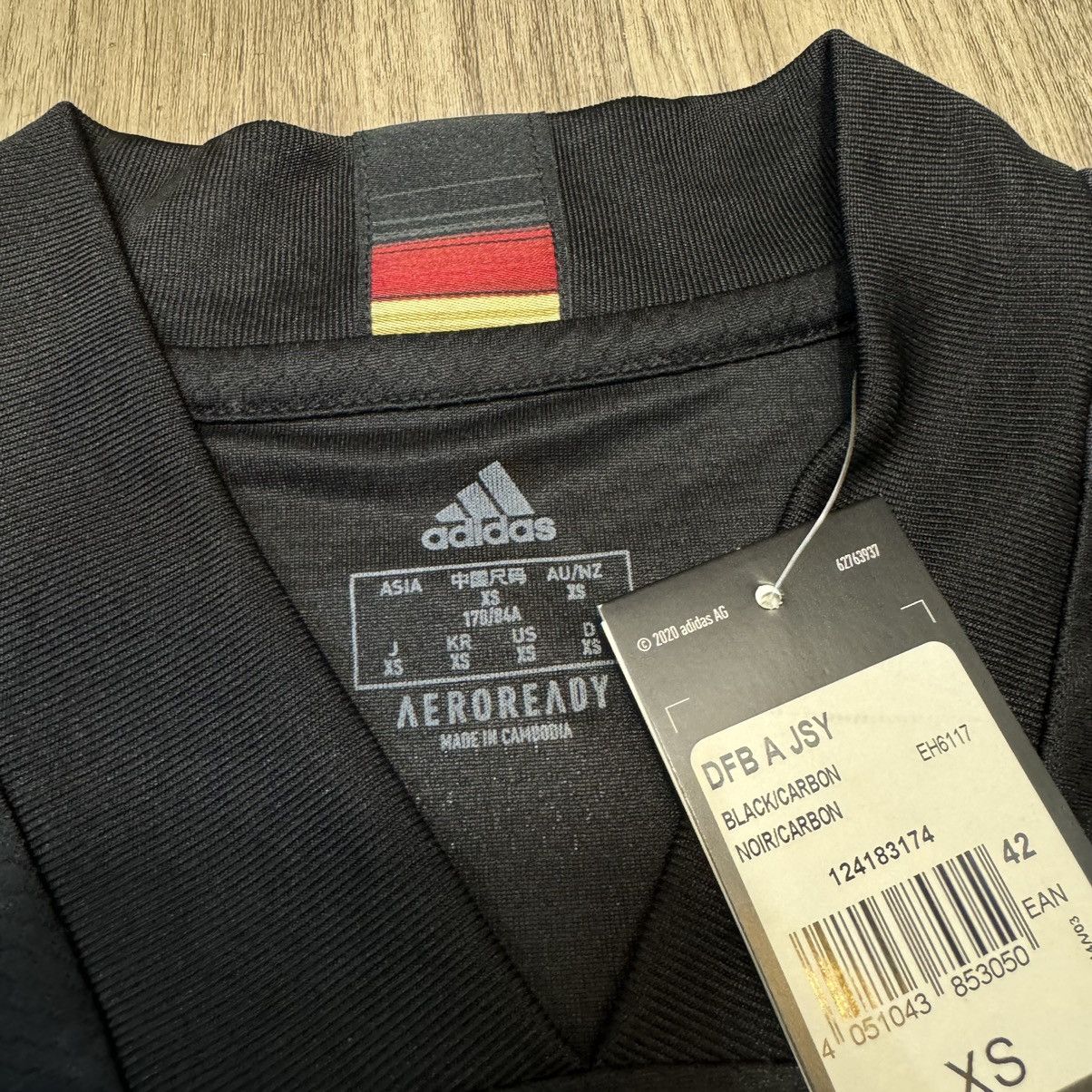 Adidas Germany 19/20 all black away shirt #8 Kroos (Bnwt) Size US XS / EU 42 / 0 - 7 Thumbnail