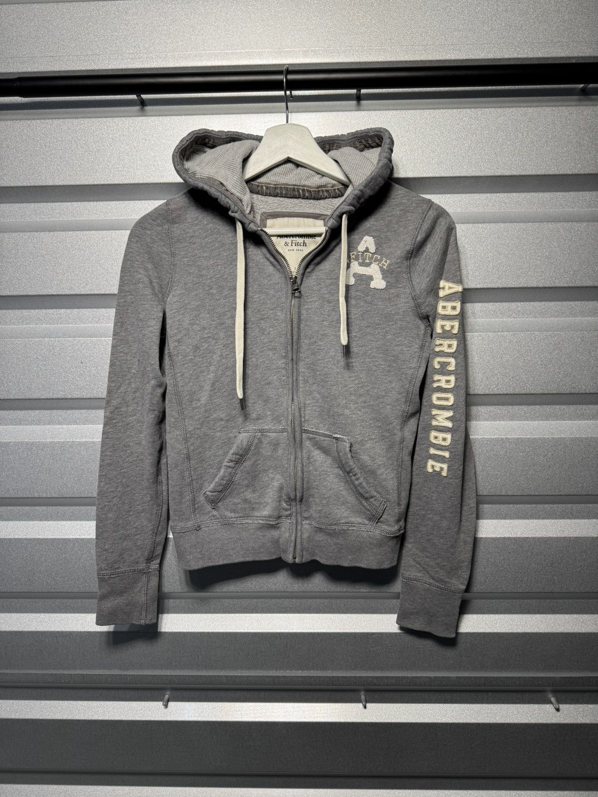 Abercrombie & Fitch Vintage Abercrombie Y2K zip up Size S / US 4 / IT 40 - 1 Thumbnail