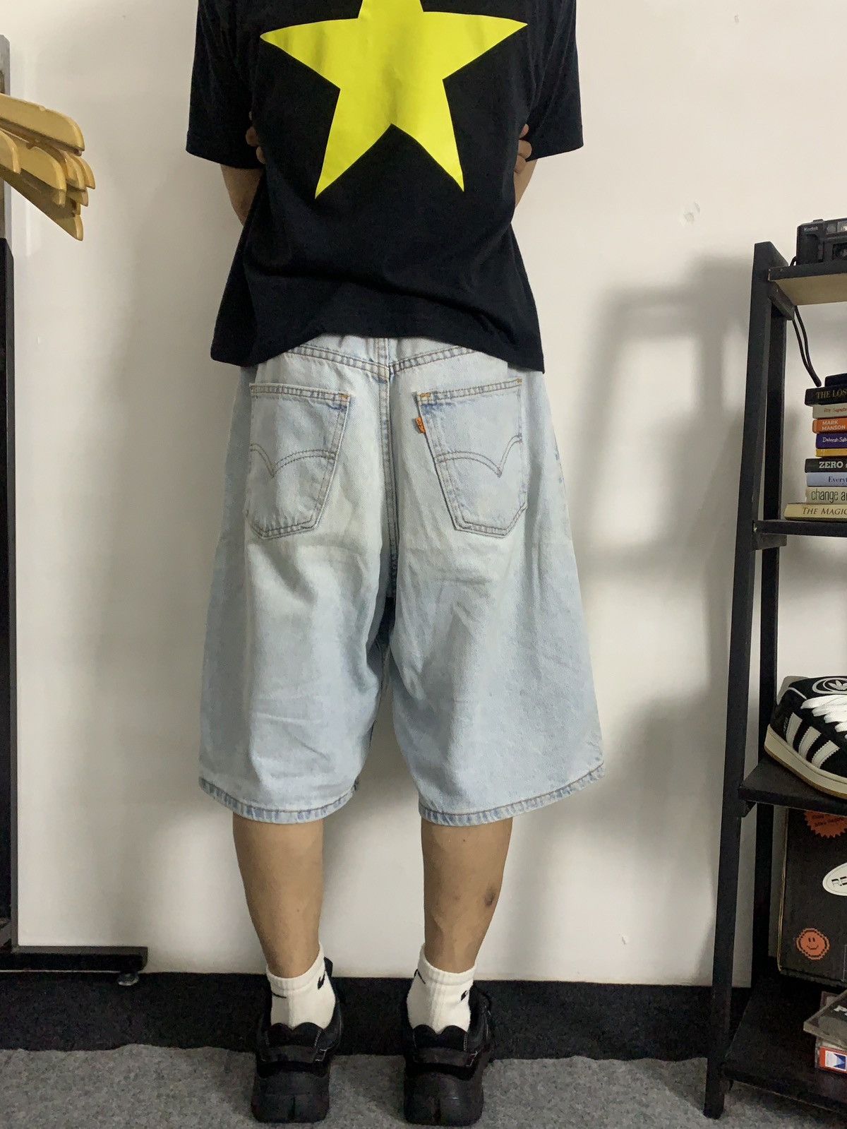 Levi's Vintage Blue Wash 'Levi's 565' Y2K Baggy Fit Jortspants Size US 32 / EU 48 - 4 Thumbnail