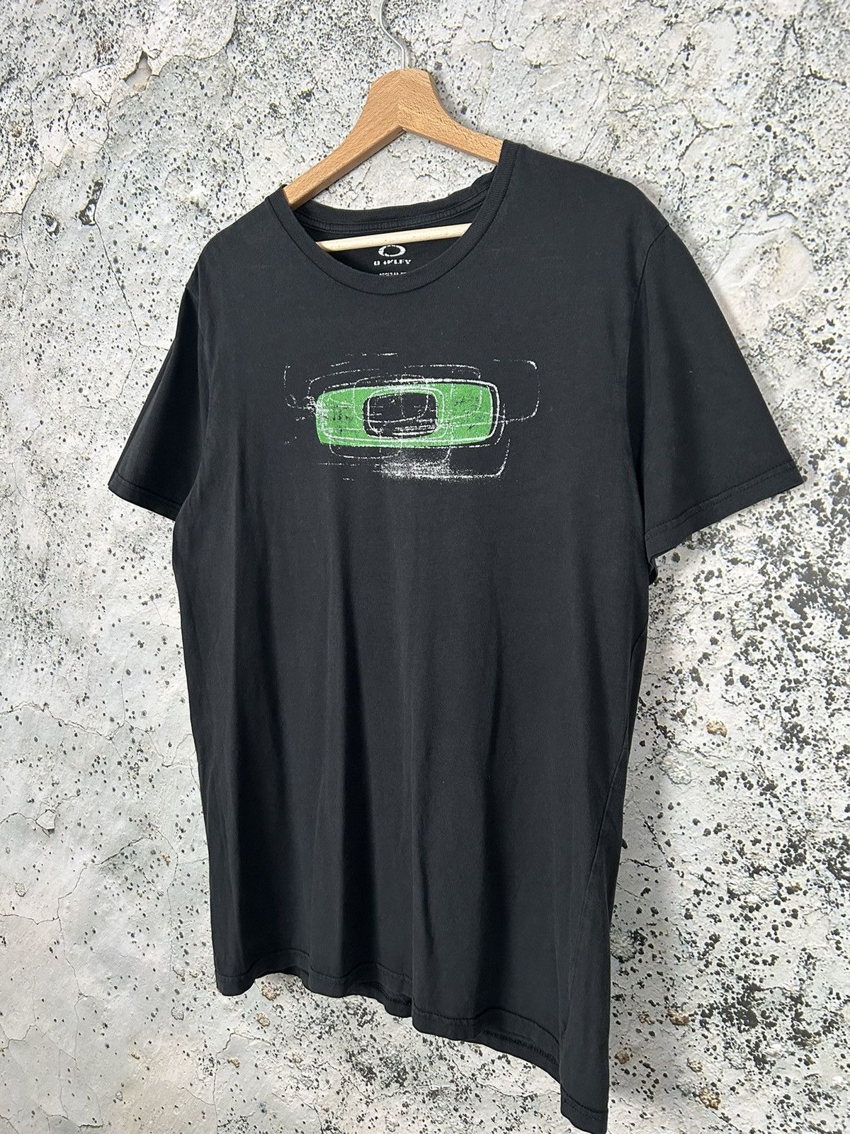 Oakley Vintage Oakley Gorpcore Graphic Tee Center Logo Hype Y2K Size US M / EU 48-50 / 2 - 2 Thumbnail