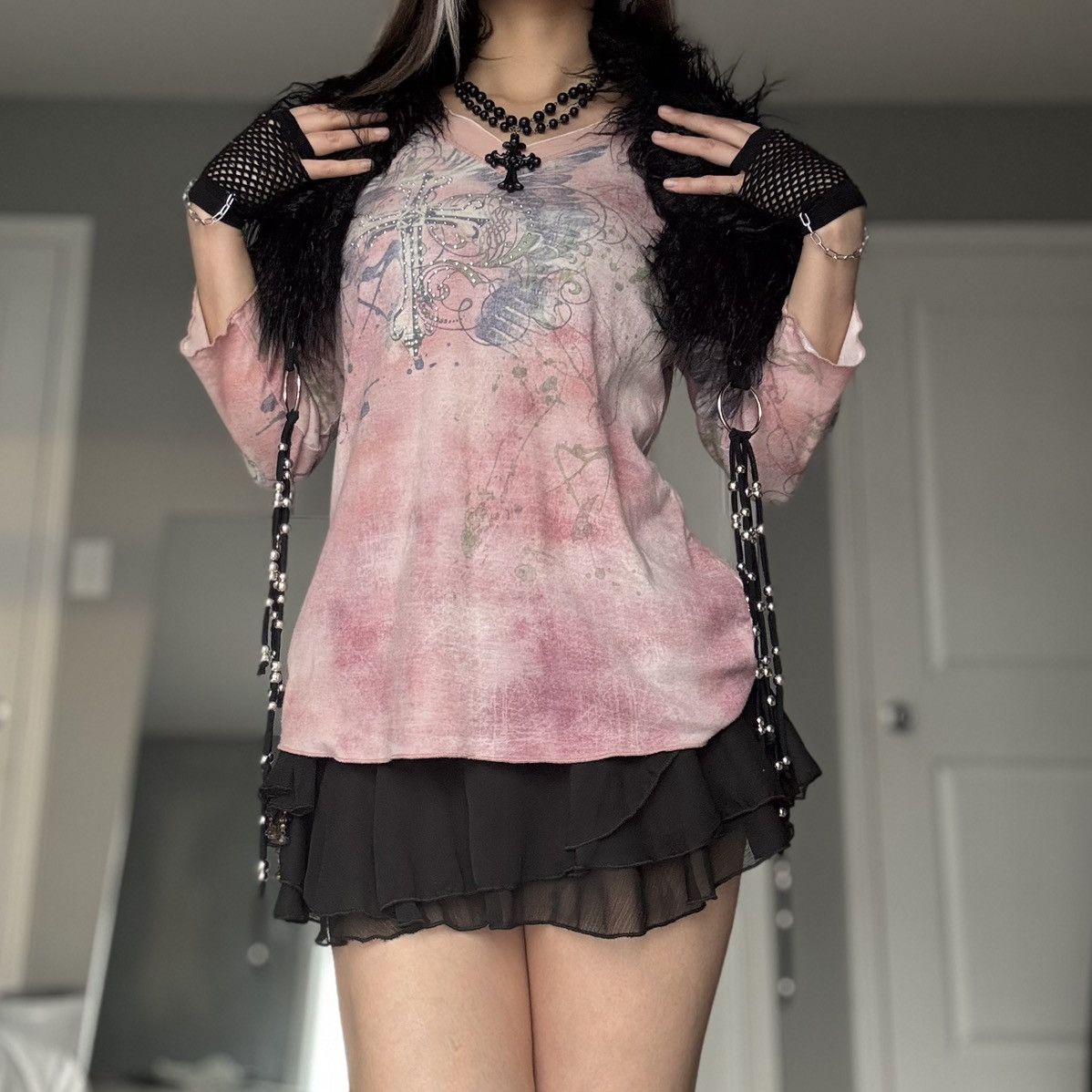 Other Oneworld Y2K Pink Grunge Graphic Cross Top w/ Rhinestones Size L / US 10 / IT 46 - 11 Thumbnail