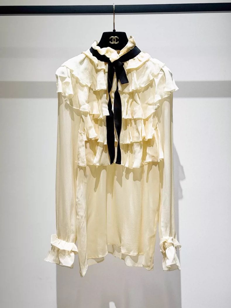 Gucci Gucci Ruffled silk shirt Nextarrow-2505 Size XS / US 0-2 / IT 36-38 - 1 Thumbnail