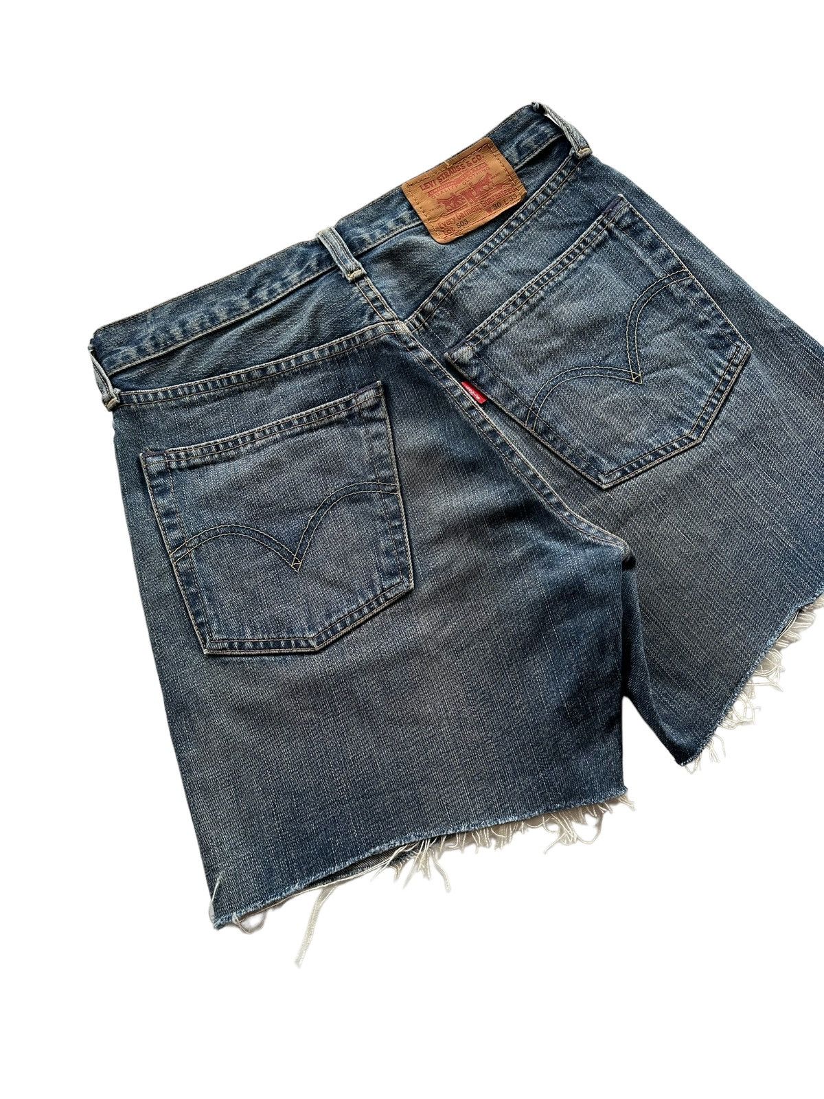 Levi's Levis Cuts Legs Size US 30 / EU 46 - 1 Thumbnail