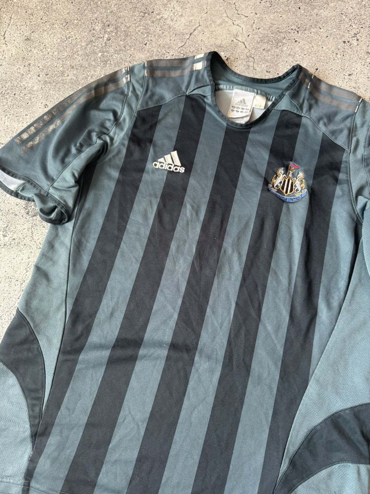 Adidas Newcastle United 2005 Away Football Shirt Adidas Soccer Vtg Size US M / EU 48-50 / 2 - 3 Thumbnail