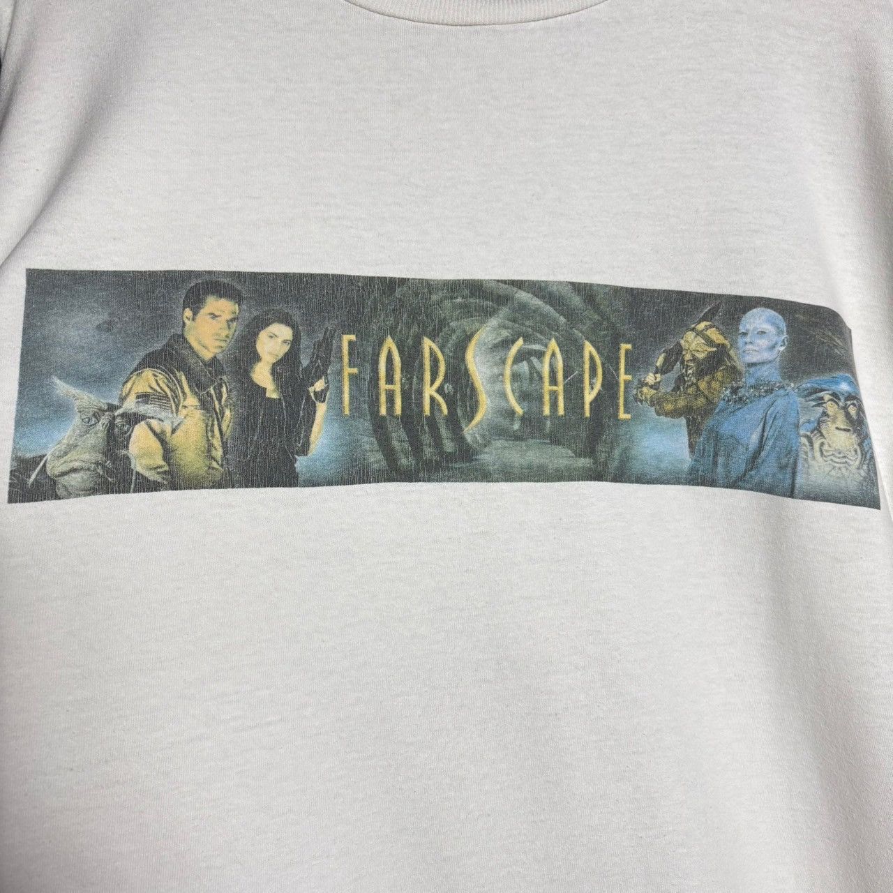 Vintage Vintage 90s Farscape Sci Fi Movie T-Shirt / Aliens Size US XL / EU 56 / 4 - 2 Thumbnail