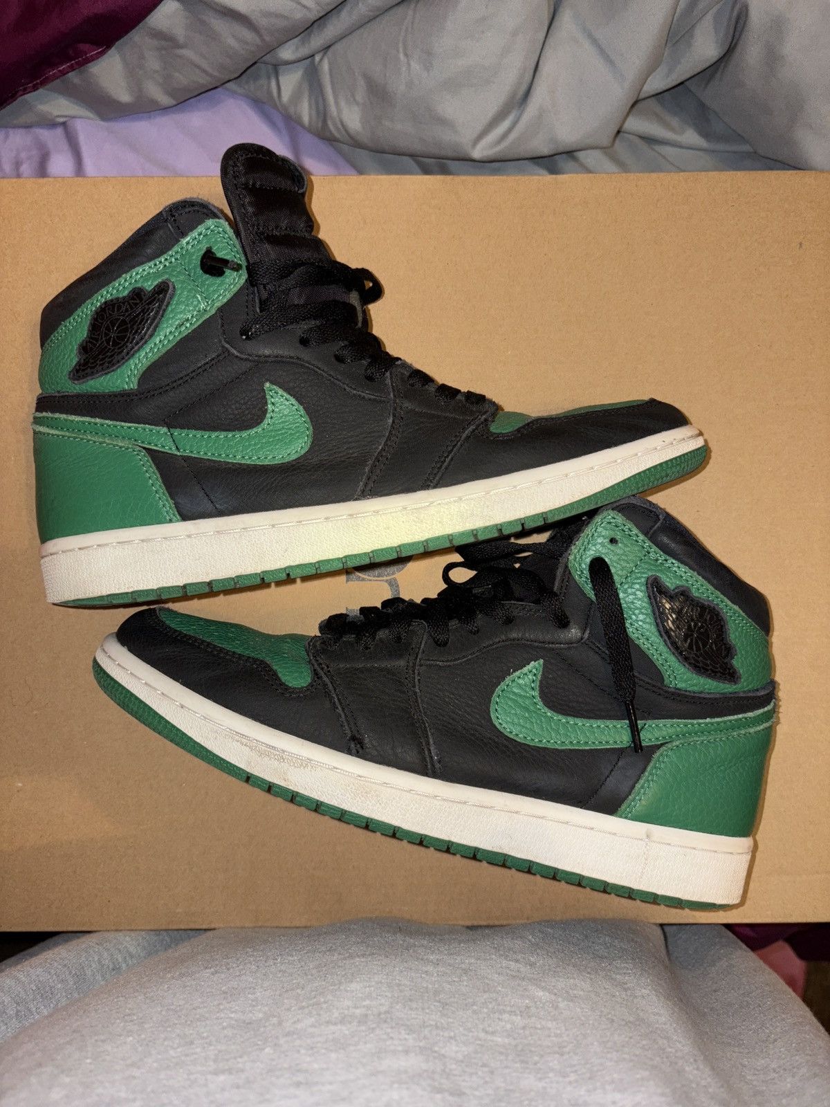Jordan Brand Air Jordan 1’s Retro Pine Greens Size US 8.5 / EU 41-42 - 3 Thumbnail