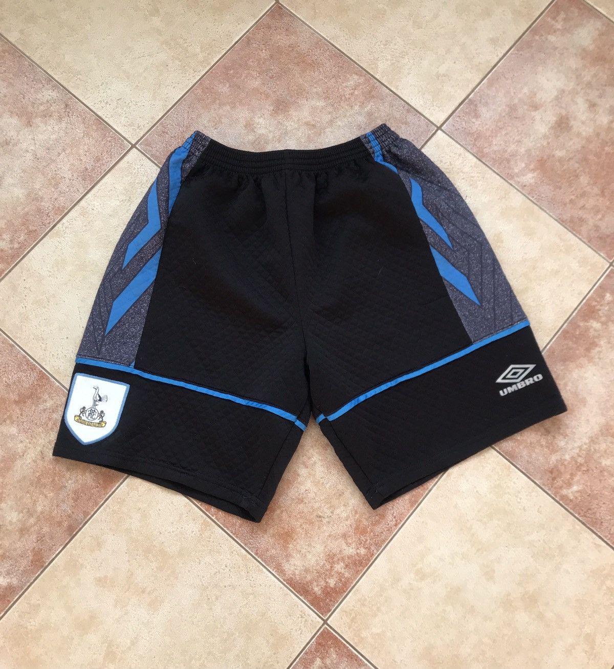 Umbro × Vintage Vintage Tottenham Hotspur 1993-1995 Soccer Shorts Jersey Size US 32 / EU 48 - 1 Thumbnail