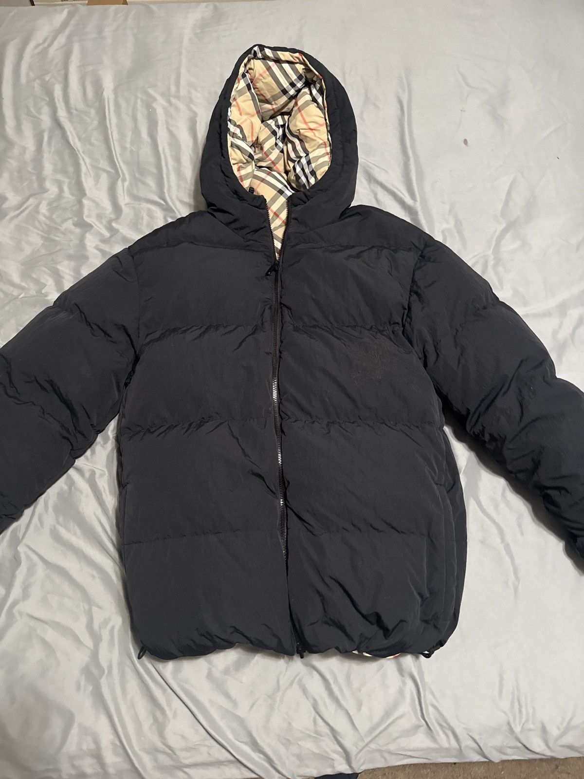 Burberry Burberry Puffer Coat Reversible and Adjustable Black/Beige Size US M / EU 48-50 / 2 - 1 Thumbnail