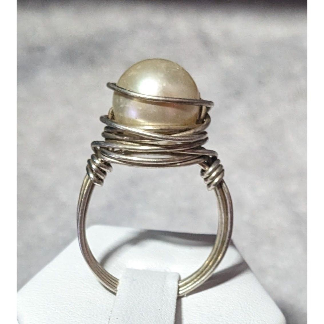 Other Elegant Glam Faux Pearl Wire Wrap Ring Size 9 Size ONE SIZE - 9 Thumbnail