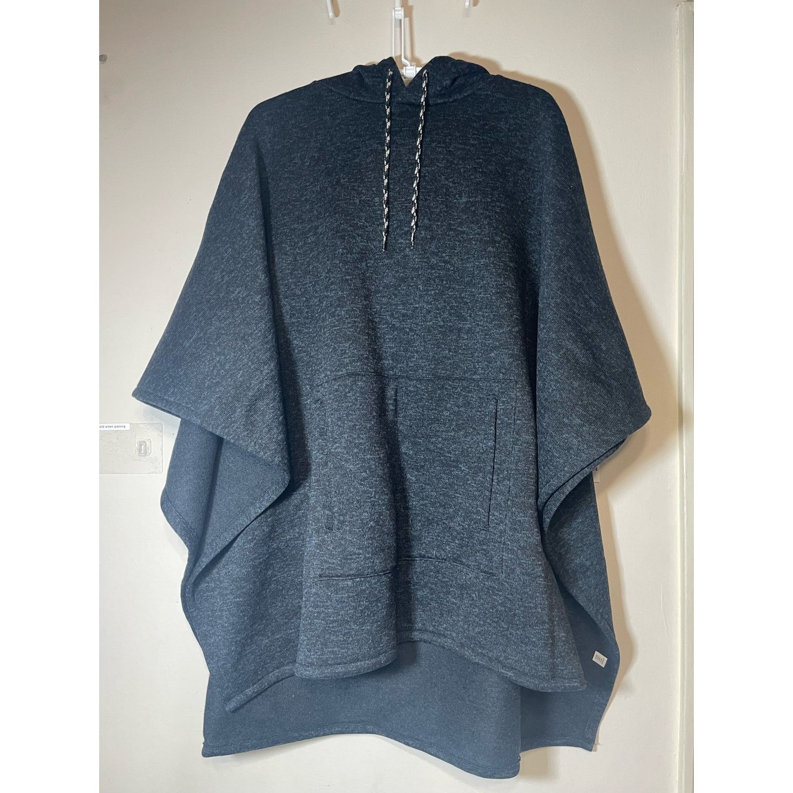 American Rag American Rag Cie Women's Hooded Wing-Like-Sleeve Fleece XL Size XL / US 12-14 / IT 48-50 - 2 Thumbnail