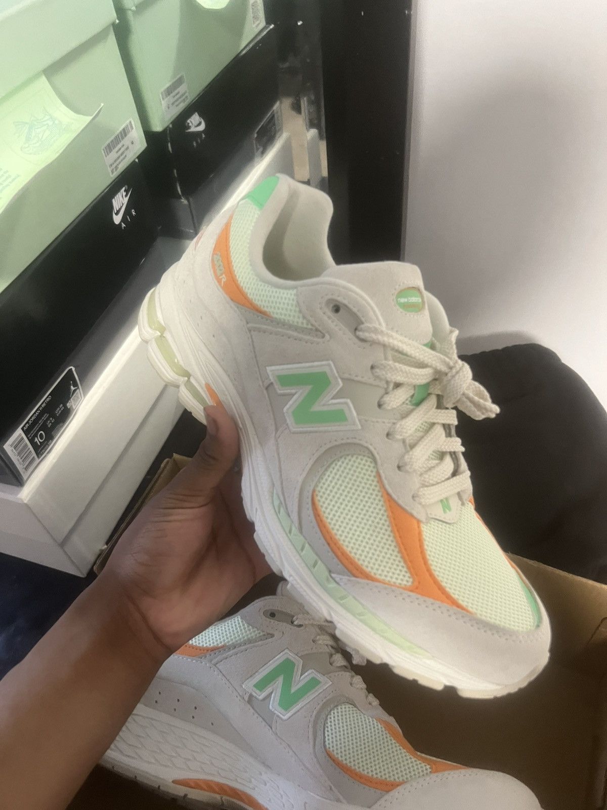 New Balance New balance 2002r linen green apple Size US 10.5 / EU 43-44 - 2 Thumbnail