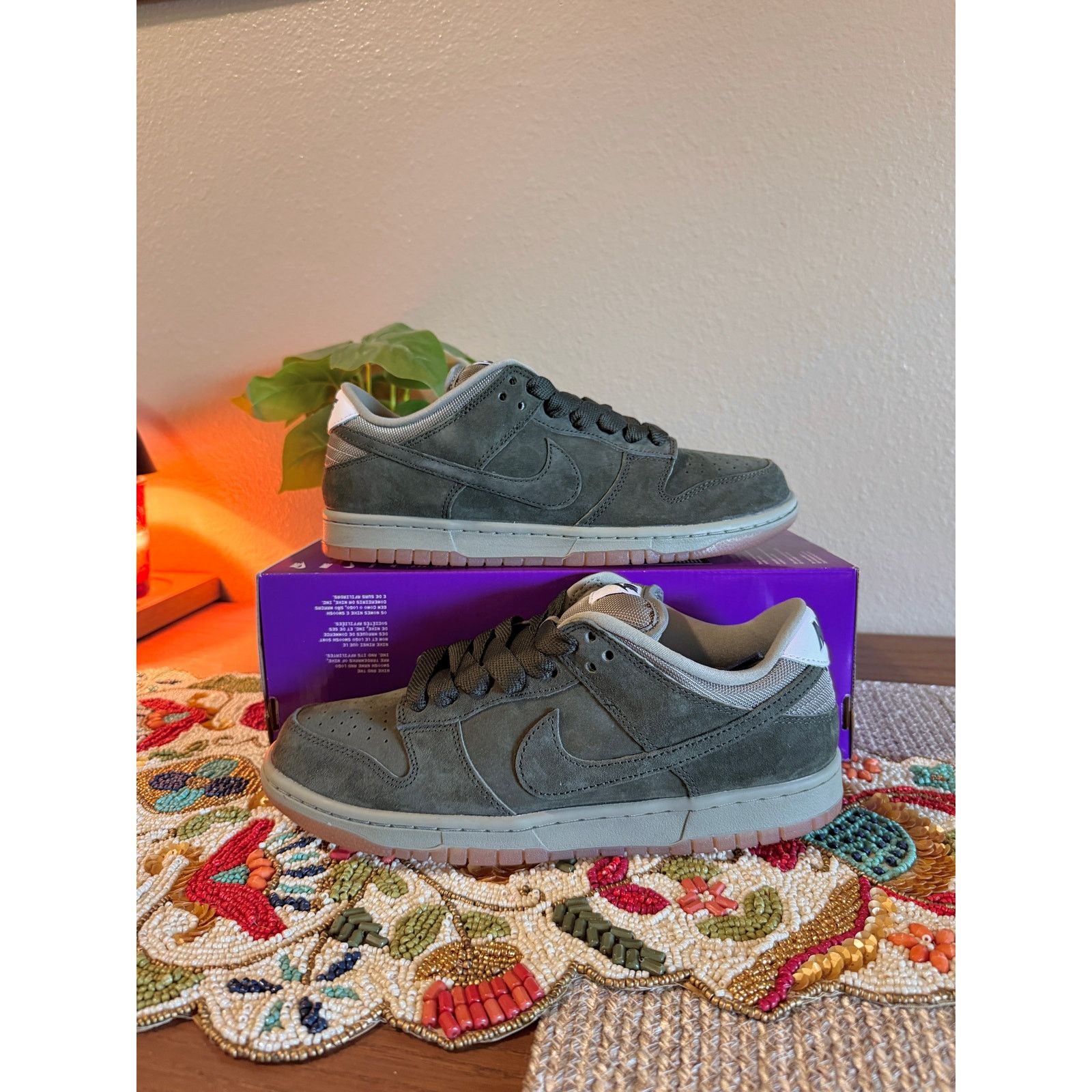 Nike Nike SB Dunk Low Pro B Sequoia Light Army Olive Green Khaki Size US 9 / EU 42 - 1 Thumbnail
