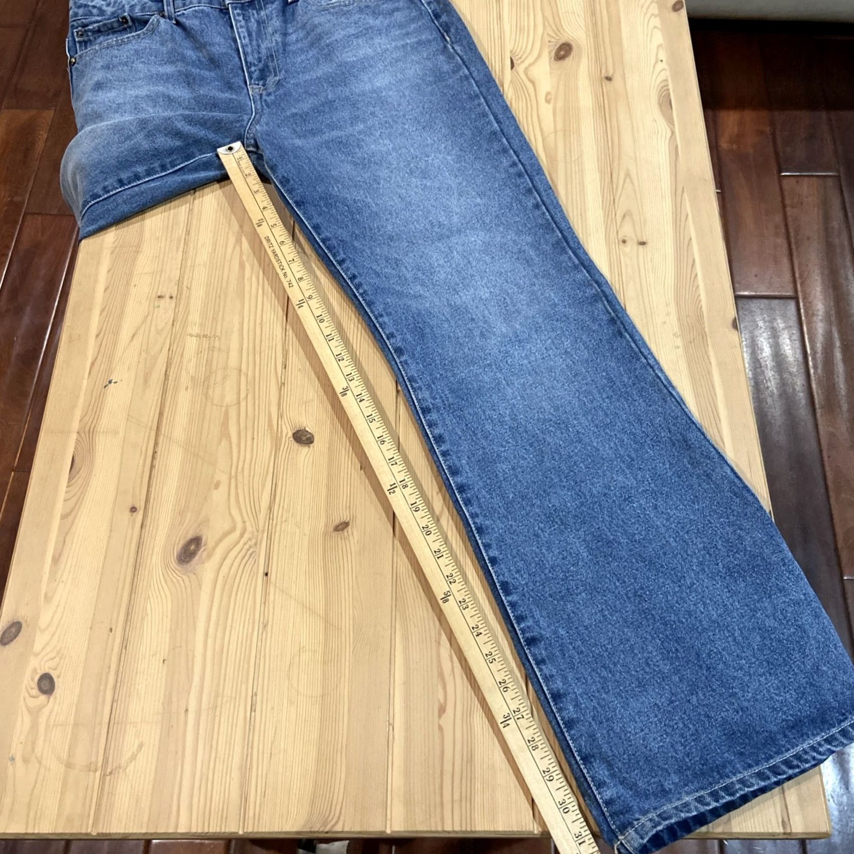Ed Hardy Ed Hardy Jeans Womens Size 30 Tiger Koi Painted Embroidered Heart Dagger Wide-Leg Blue Cotton Blend Relaxed Pockets Regular Inseam 32" Button Zip NWOT Size 30" / US 8 / IT 44 - 5 Thumbnail