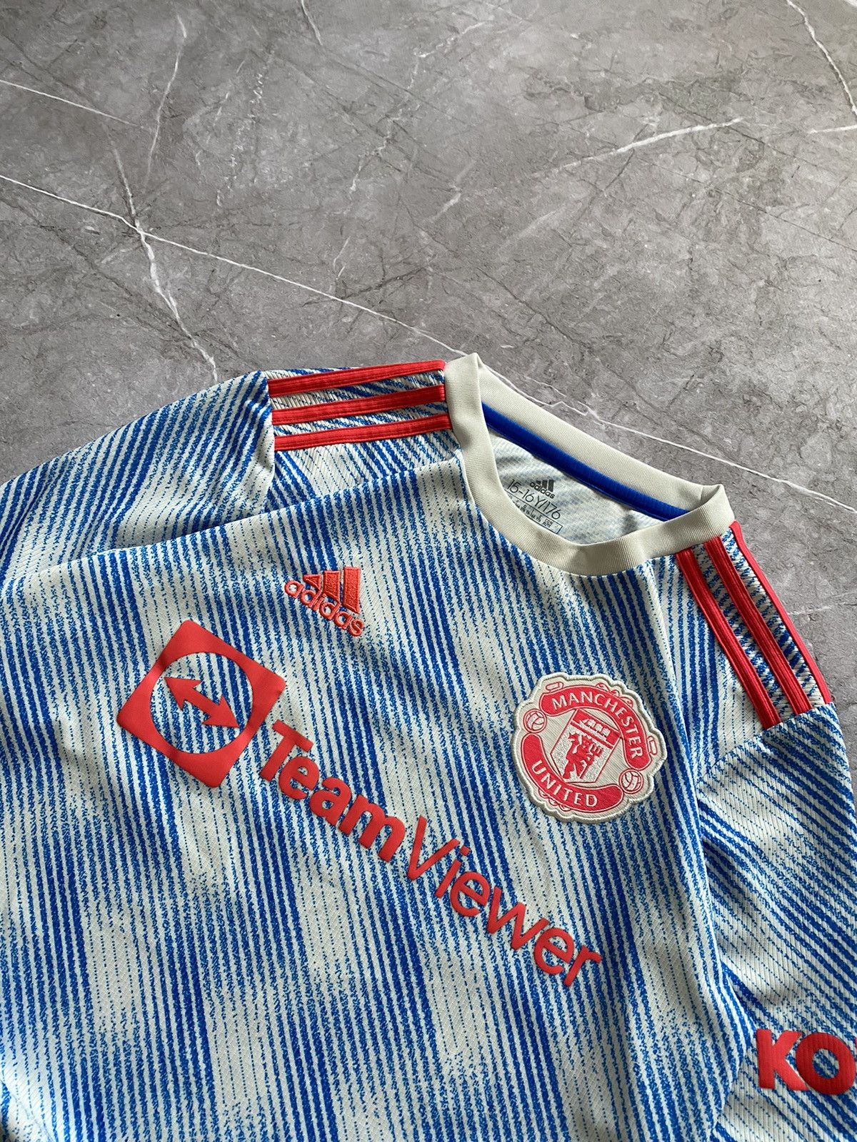 Adidas × Vintage Rare 2021-22 Adidas Manchester United Soccer Jersey Football Size US S / EU 44-46 / 1 - 3 Thumbnail