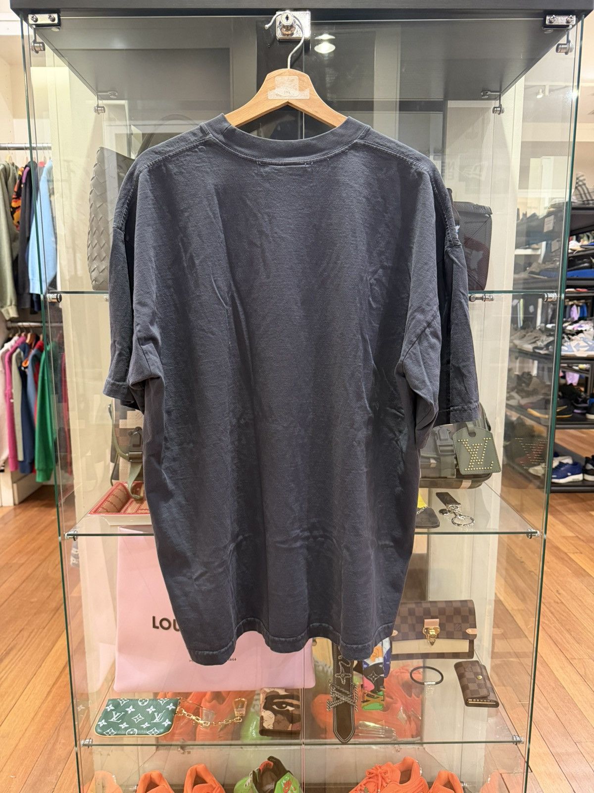 Online Ceramics Online Ceramics ‘Peace Happens’ Tee Size US XL / EU 56 / 4 - 2 Thumbnail