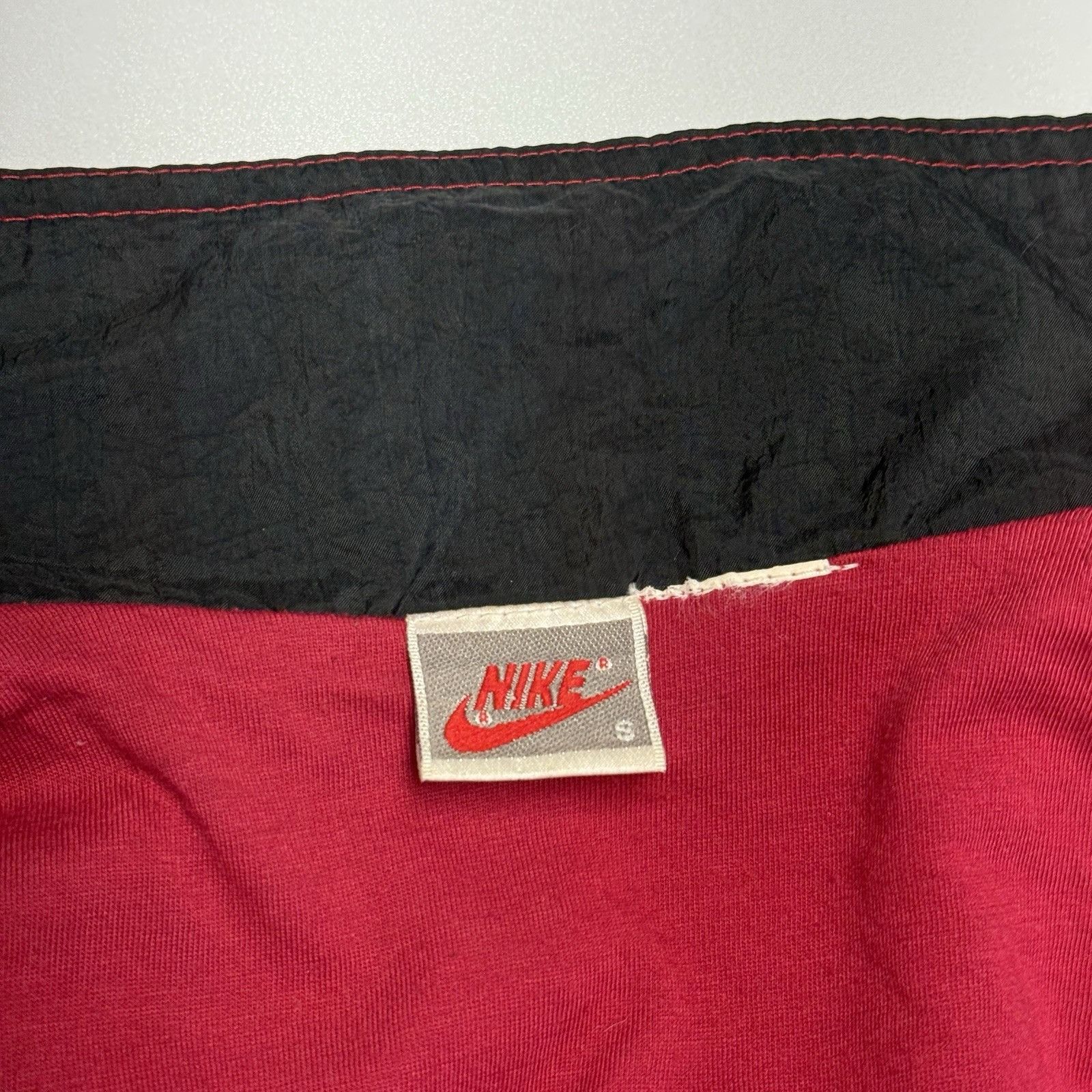 Nike Vintage 90s Nike Windbreaker Jacket Mens Small 23x25 Red Ful Size US S / EU 44-46 / 1 - 6 Thumbnail