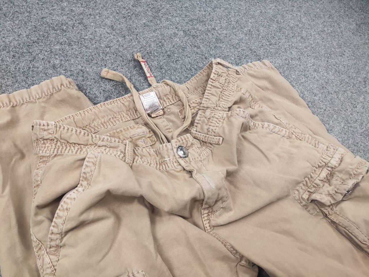 True Religion Vintage True Religion embroidered Faded Cargo Pants Supreme Size US 34 / EU 50 - 15 Thumbnail