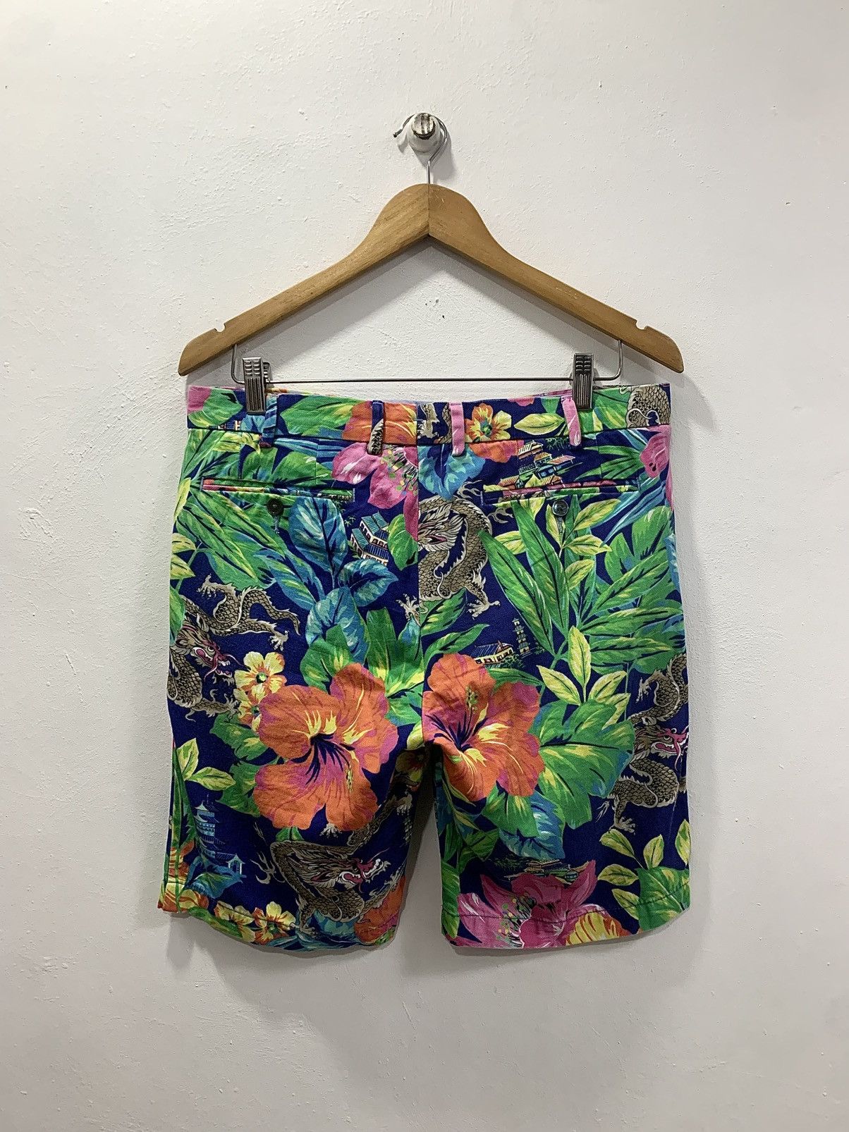 Polo Ralph Lauren POLO RALPH LAUREN DRAGONS, PLANTS & FLOWERS AOP SHORTS Size US 32 / EU 48 - 7 Thumbnail