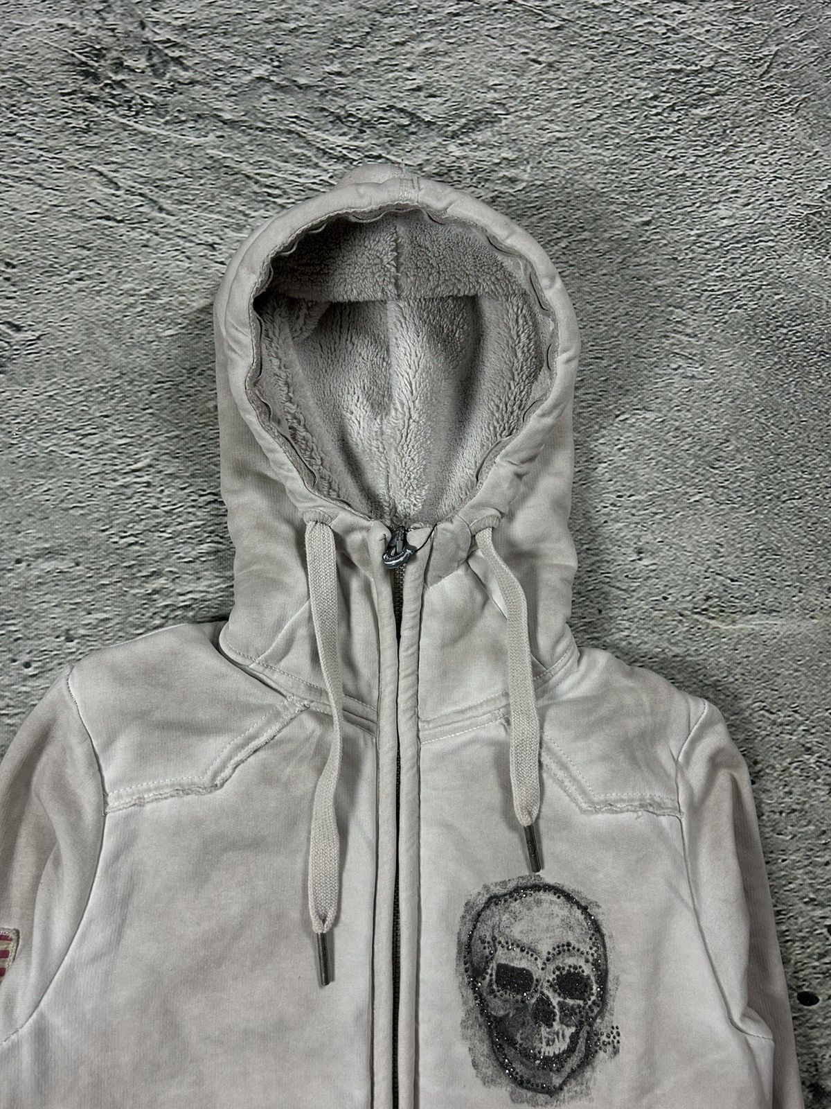 True Religion True Religion zip hoodie vintage skull rhinestones sherpa Size US M / EU 48-50 / 2 - 4 Thumbnail