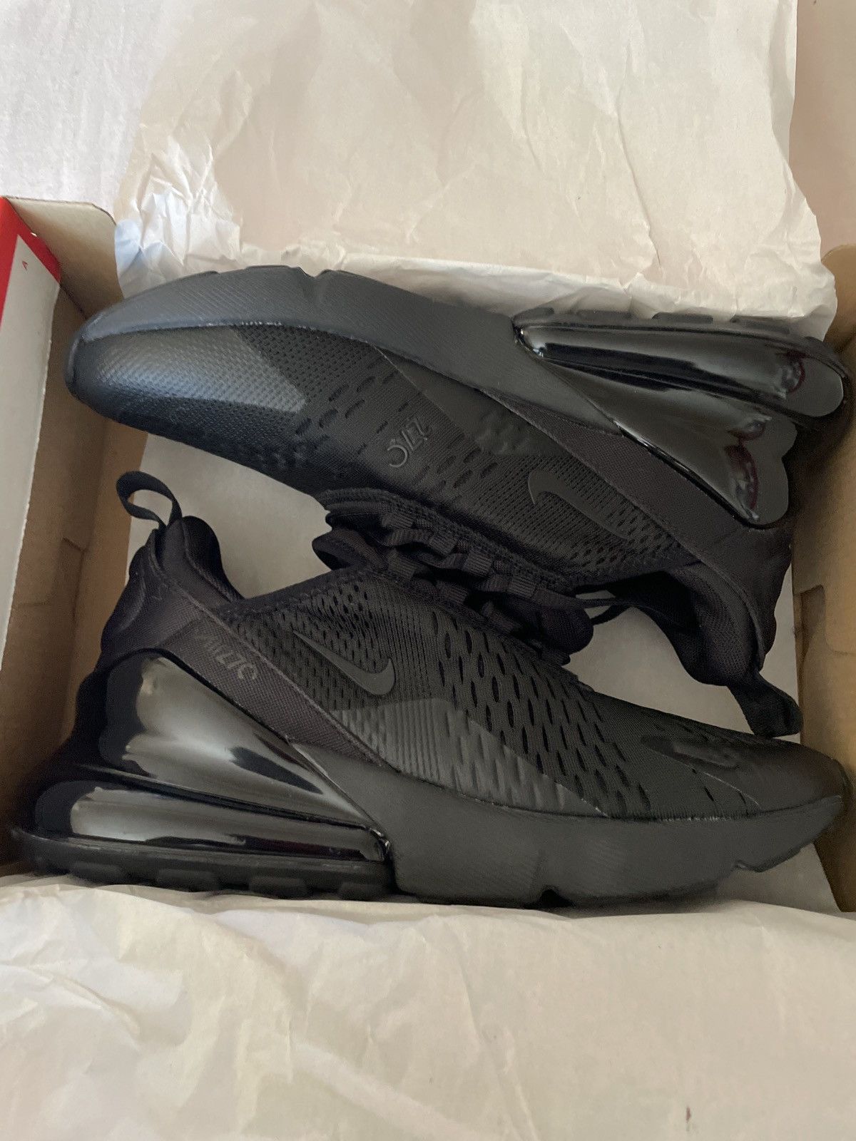Nike Air Max 270 Grade School Size 6.5y Size US 6.5 / IT 36.5 - 2 Thumbnail