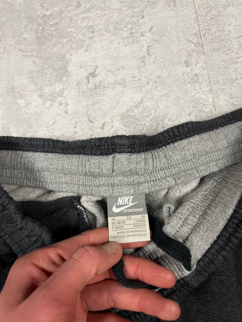Nike Vintage Nike Gray Track Suit Sportswear Set Y2K Size US XL / EU 56 / 4 - 21 Thumbnail