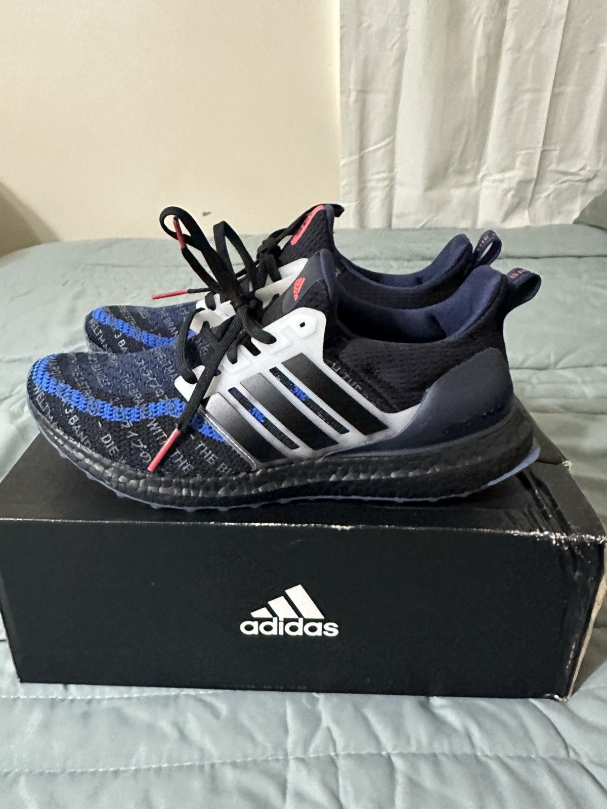 Adidas UltraBoost 2.0 City Pack “Seoul” Size US 8.5 / EU 41-42 - 2 Thumbnail