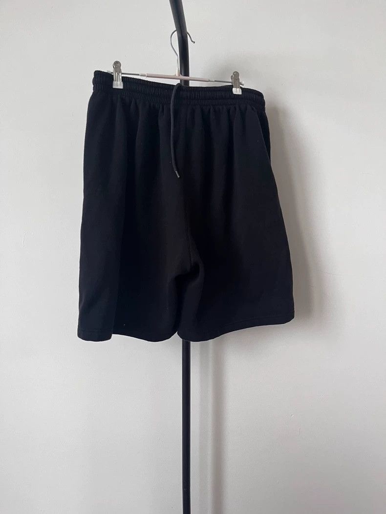 Other Balenciaga size M Embroidered Sleeve Leisure Shorts Size US 27 - 2 Thumbnail