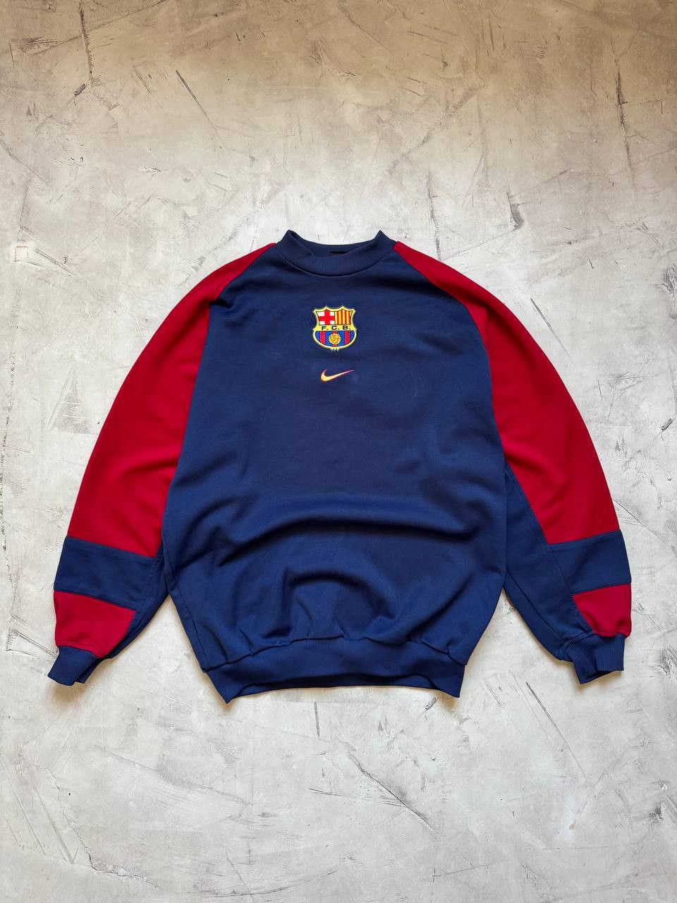 Nike Nike Barcelona vintage sweatshirt 1998/98 central swoosh Size US S / EU 44-46 / 1 - 1 Thumbnail