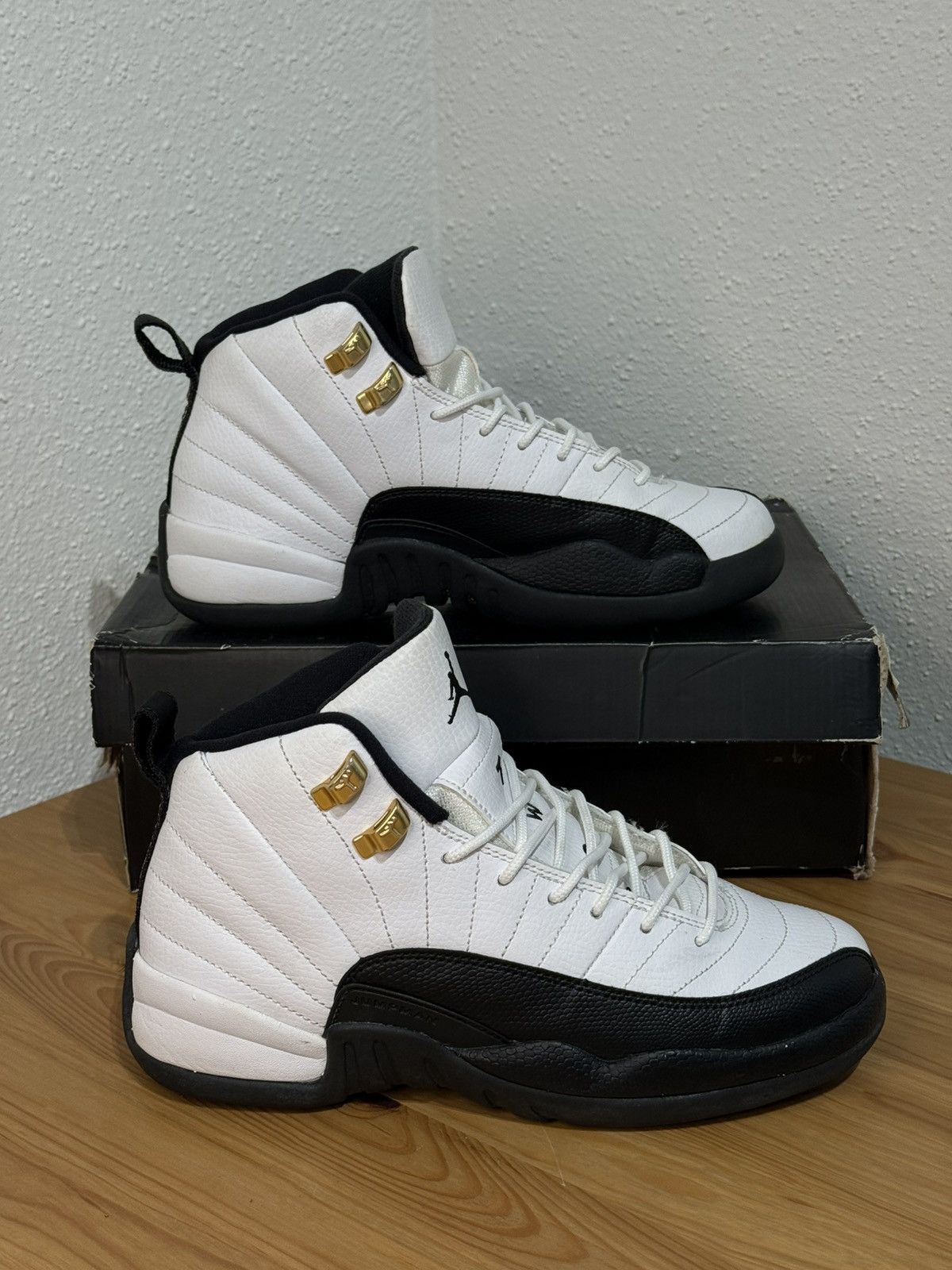 Jordan Brand × Nike Nike Air Jordan 12 Retro Taxi (2013) Size US 8 / IT 38 - 5 Thumbnail