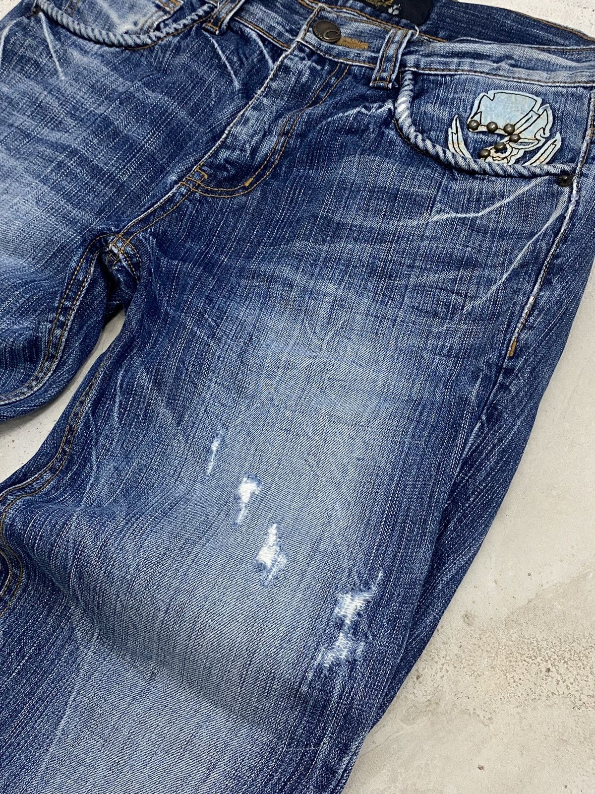 If Six Was Nine × Japanese Brand × Le Grande Bleu (L.G.B.) Cloud 72 Denim Surf Patch of Pirates Blue Way Distressed Size US 33 - 8 Thumbnail