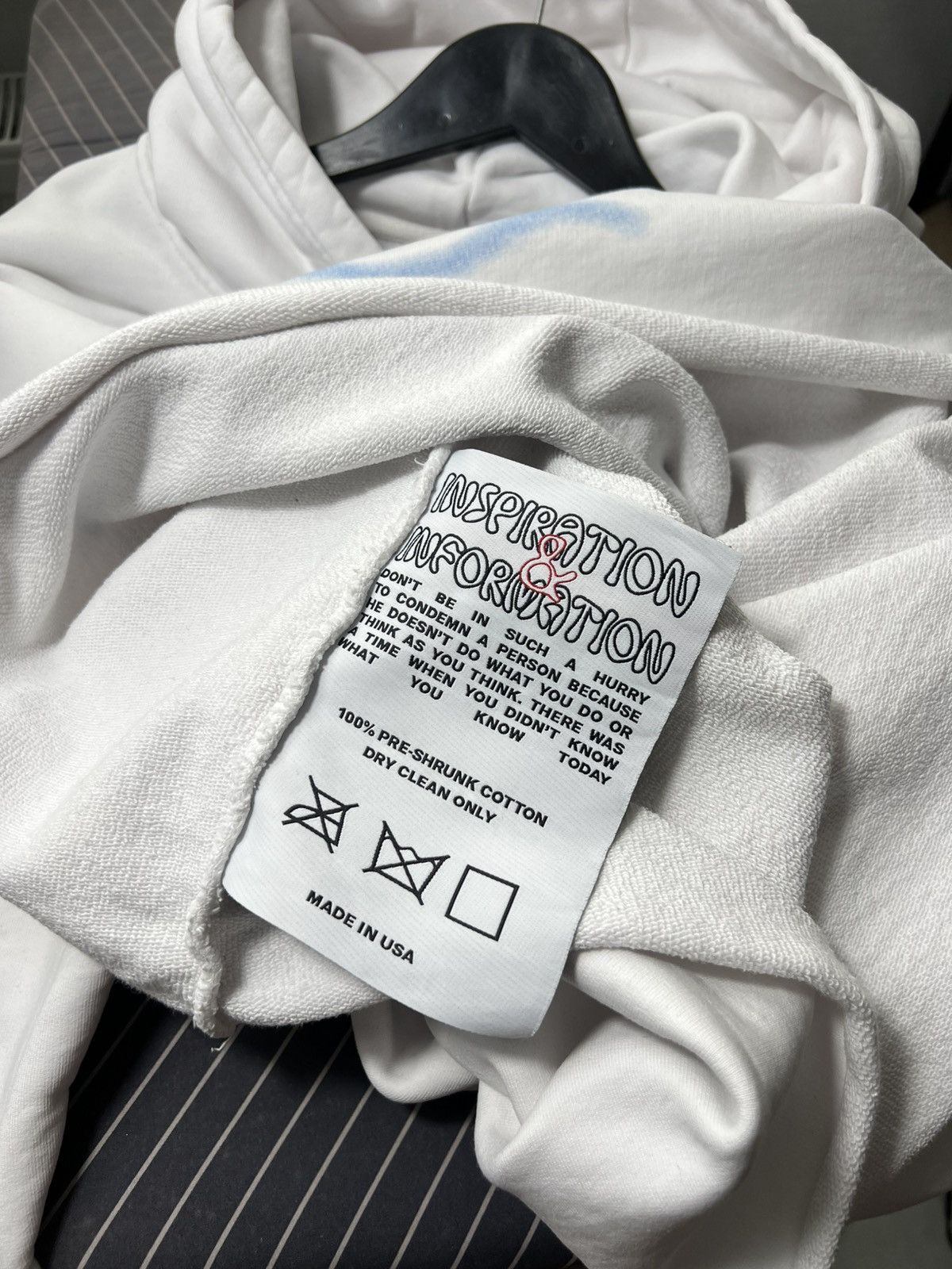 Corteiz Corteiz x Barriers Hoodie White Size XL Airbrush Graphic Size US XL / EU 56 / 4 - 12 Thumbnail