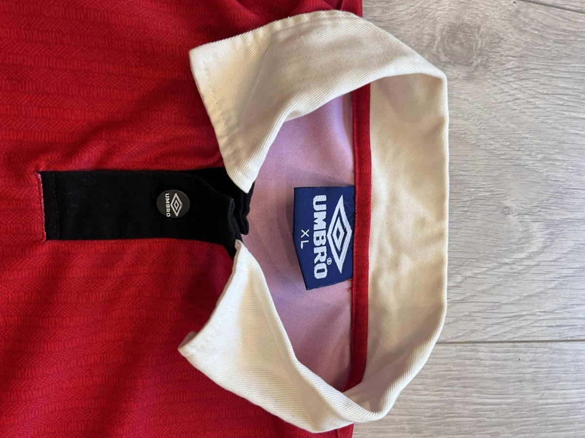 Umbro × Vintage Vintage 1996-98 Manchester United Soccer Kit Jersey 90s Boot Size US XL / EU 56 / 4 - 4 Thumbnail