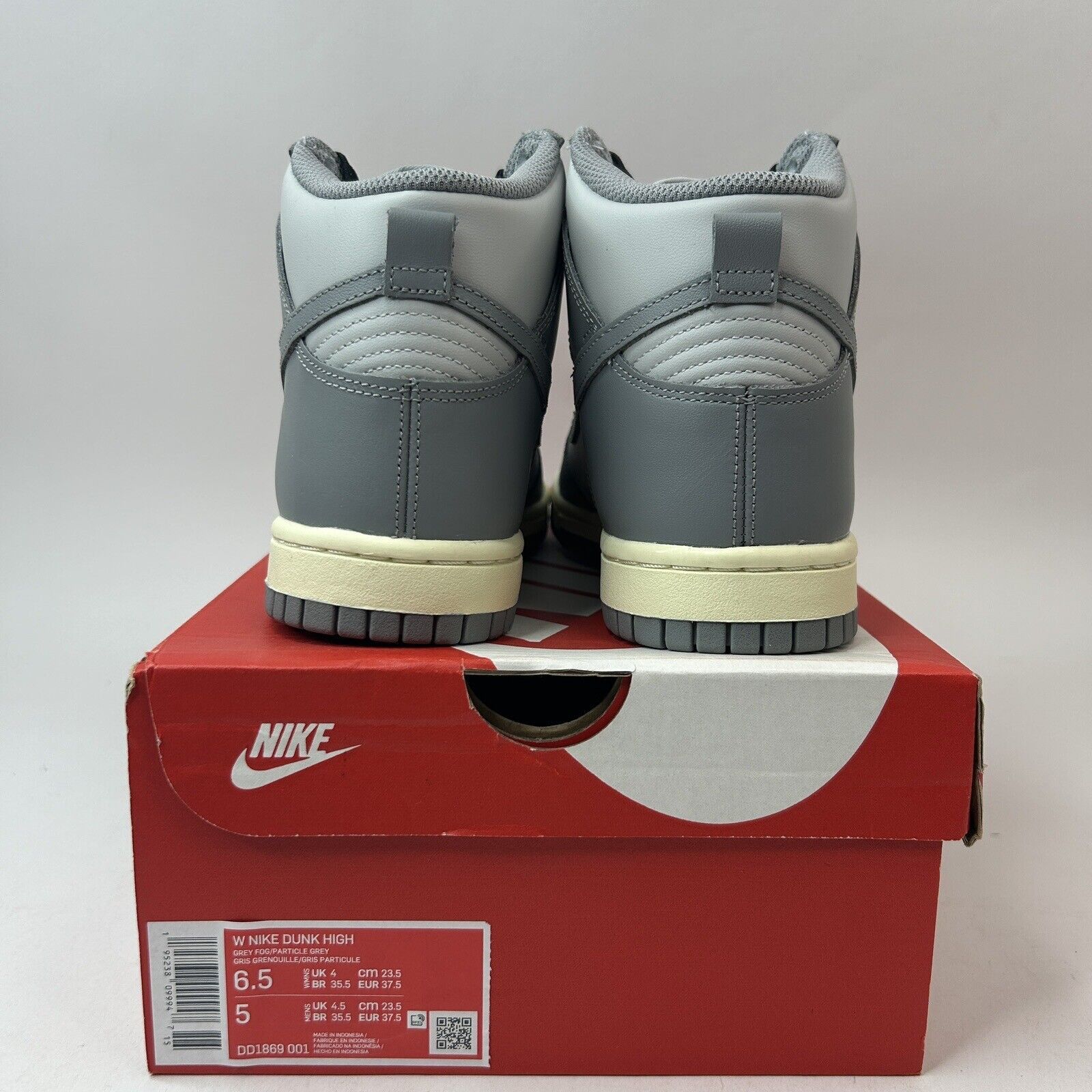 Nike Nike Dunk High WMNS “Aged Grey/Grey Sail” 2023 Size US 6.5 / IT 36.5 - 4 Thumbnail