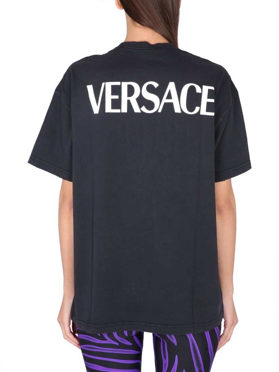 Versace o1y0226 Logo Crewneck T-Shirt in Black Size S / US 4 / IT 40 - 3 Thumbnail