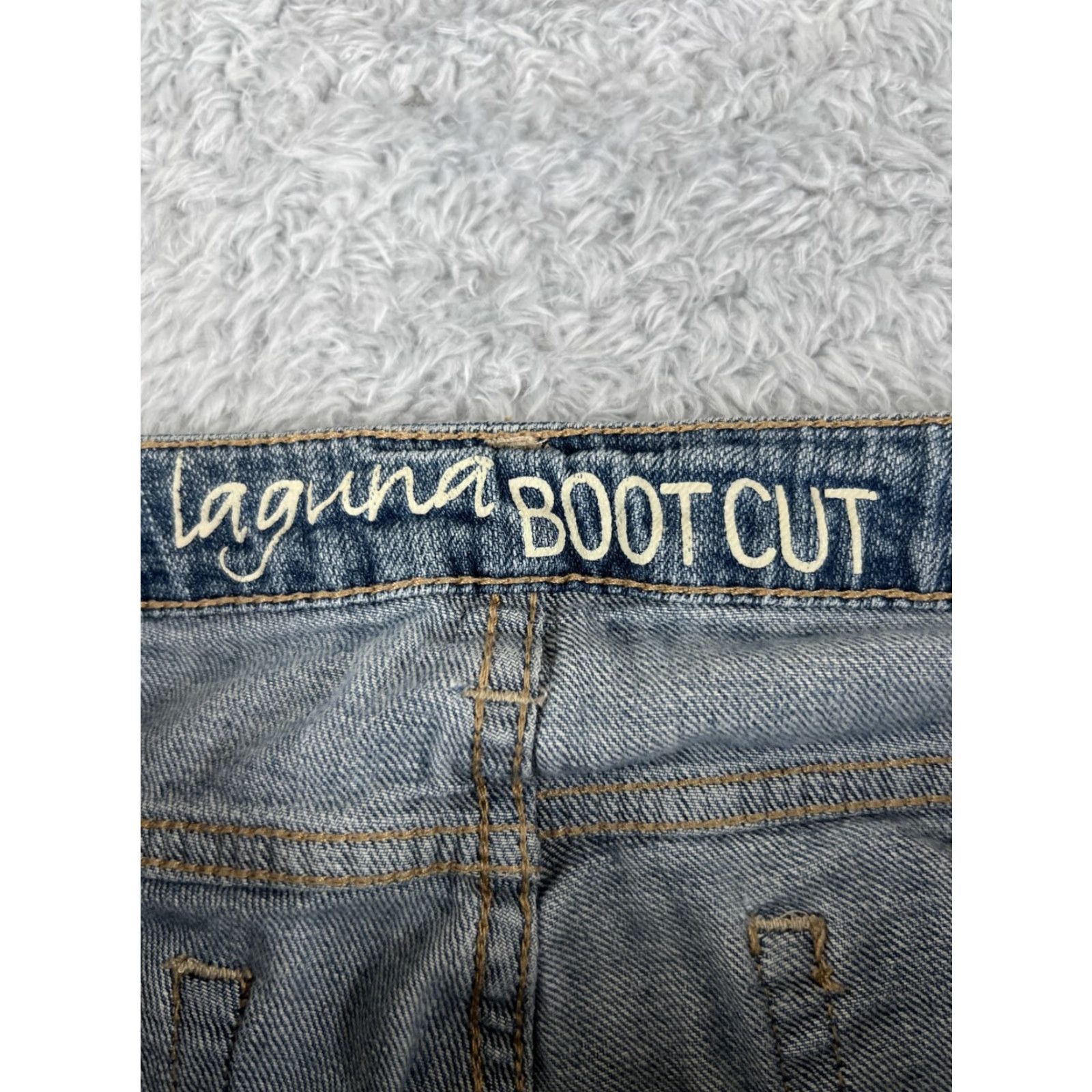 Vintage Bullhead Jeans Womens Bootcut Denim Blue 28x32 Low Rise 5-Pocket Stretch Cotton Blend 28 Denim Jeans Womens Size 28" / US 6 / IT 42 - 6 Thumbnail