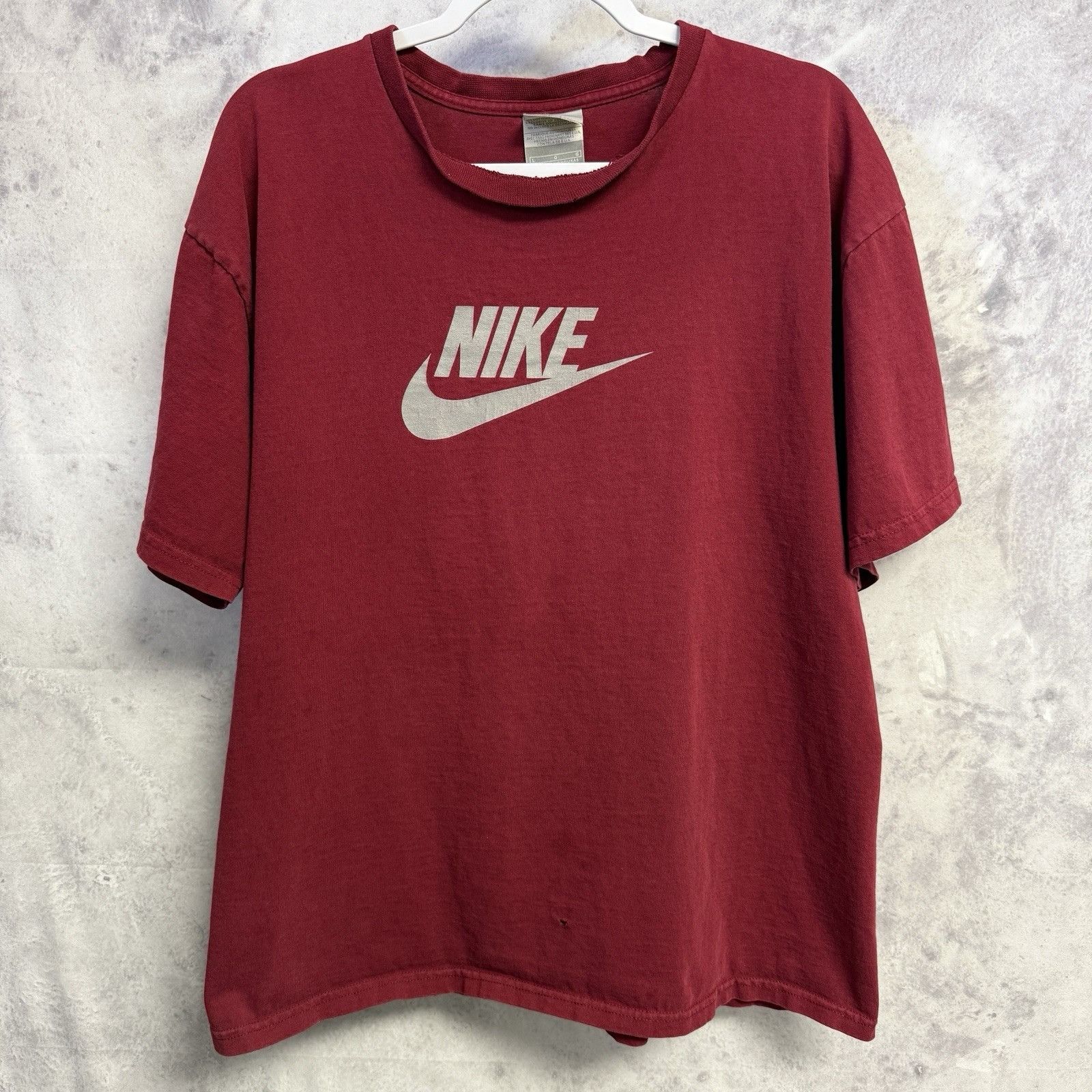 Vintage Vintage Y2K Nike T Shirt Mens Large Red Short Sleeve Size US L / EU 52-54 / 3 - 1 Thumbnail
