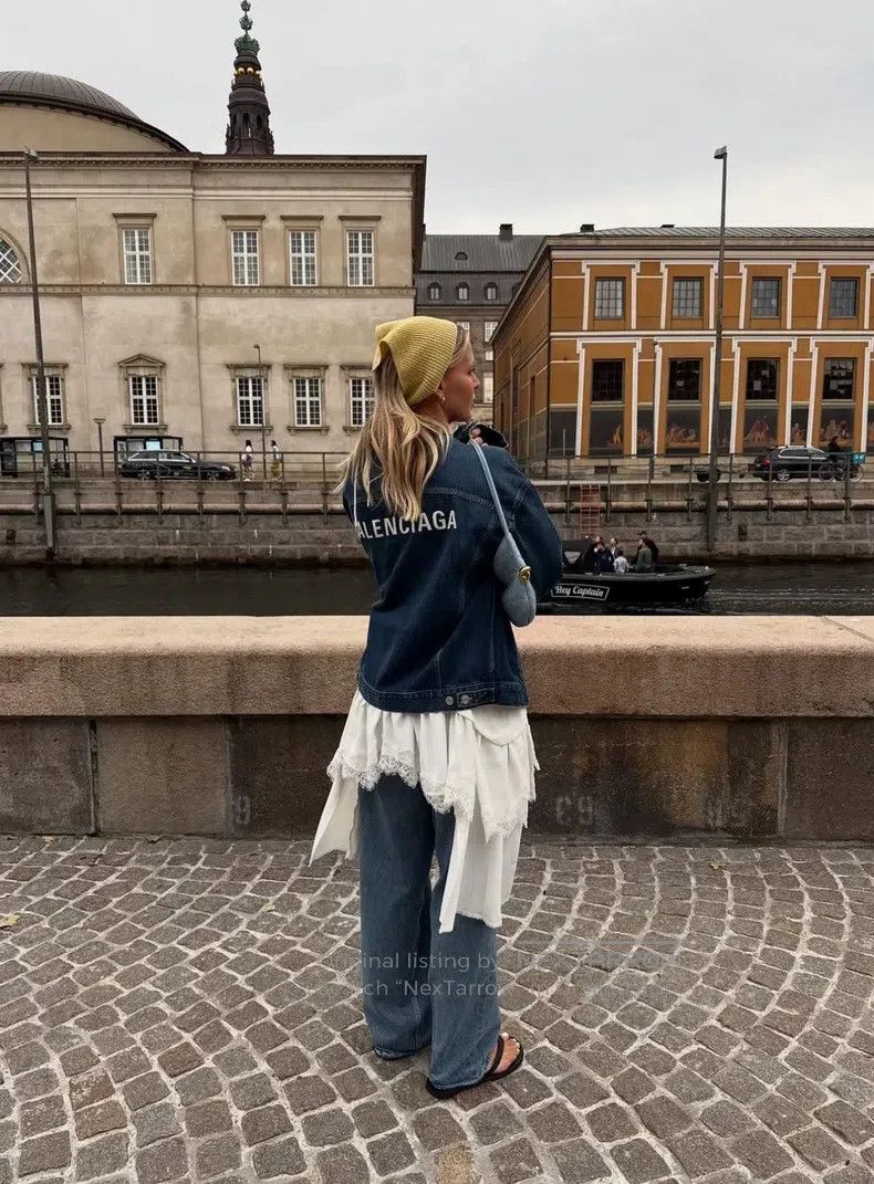 Balenciaga Balenciaga Blue front and back embroidered logo denim jack Size US L / EU 52-54 / 3 - 7 Thumbnail