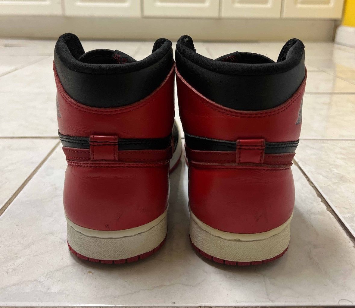Jordan Brand 1994 Air Jordan 1 Retro “Bred” sz 7.5 Size US 7.5 / EU 40-41 - 5 Thumbnail