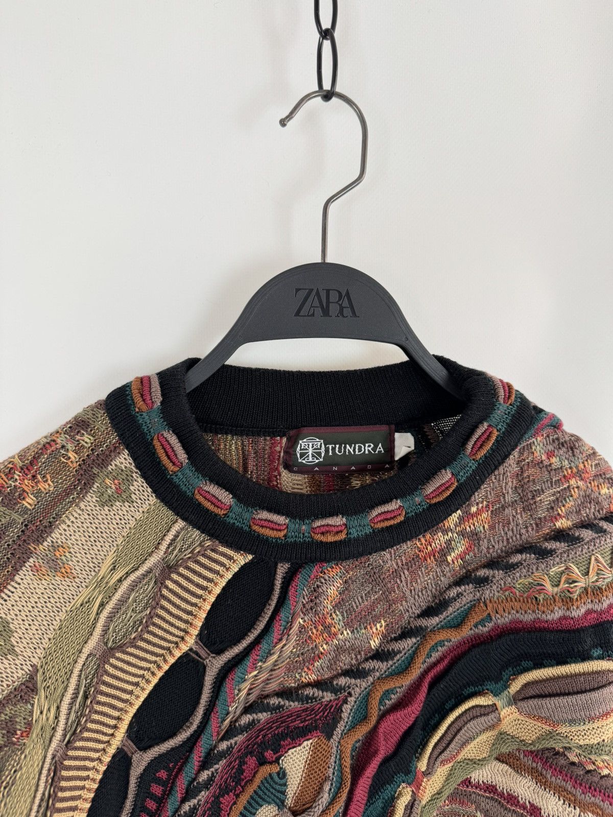 Tundra Canada Vintage Tundra Canada Abstract Knitted Coogi Style Sweater Size US L / EU 52-54 / 3 - 3 Thumbnail