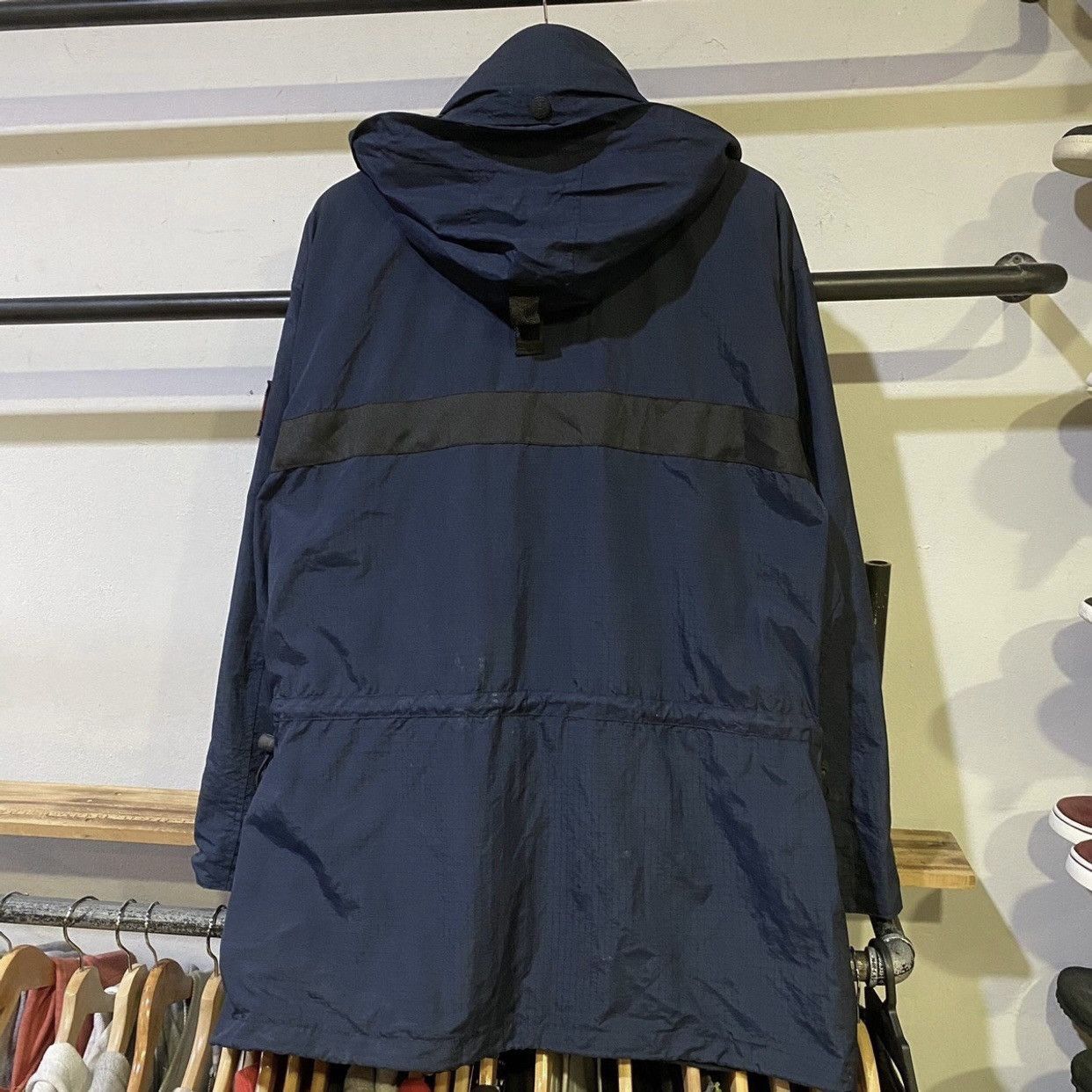 Tommy Hilfiger × Vintage Tommy Hilfiger Men's Navy Parka Hood Jackets Size US M / EU 48-50 / 2 - 2 Thumbnail