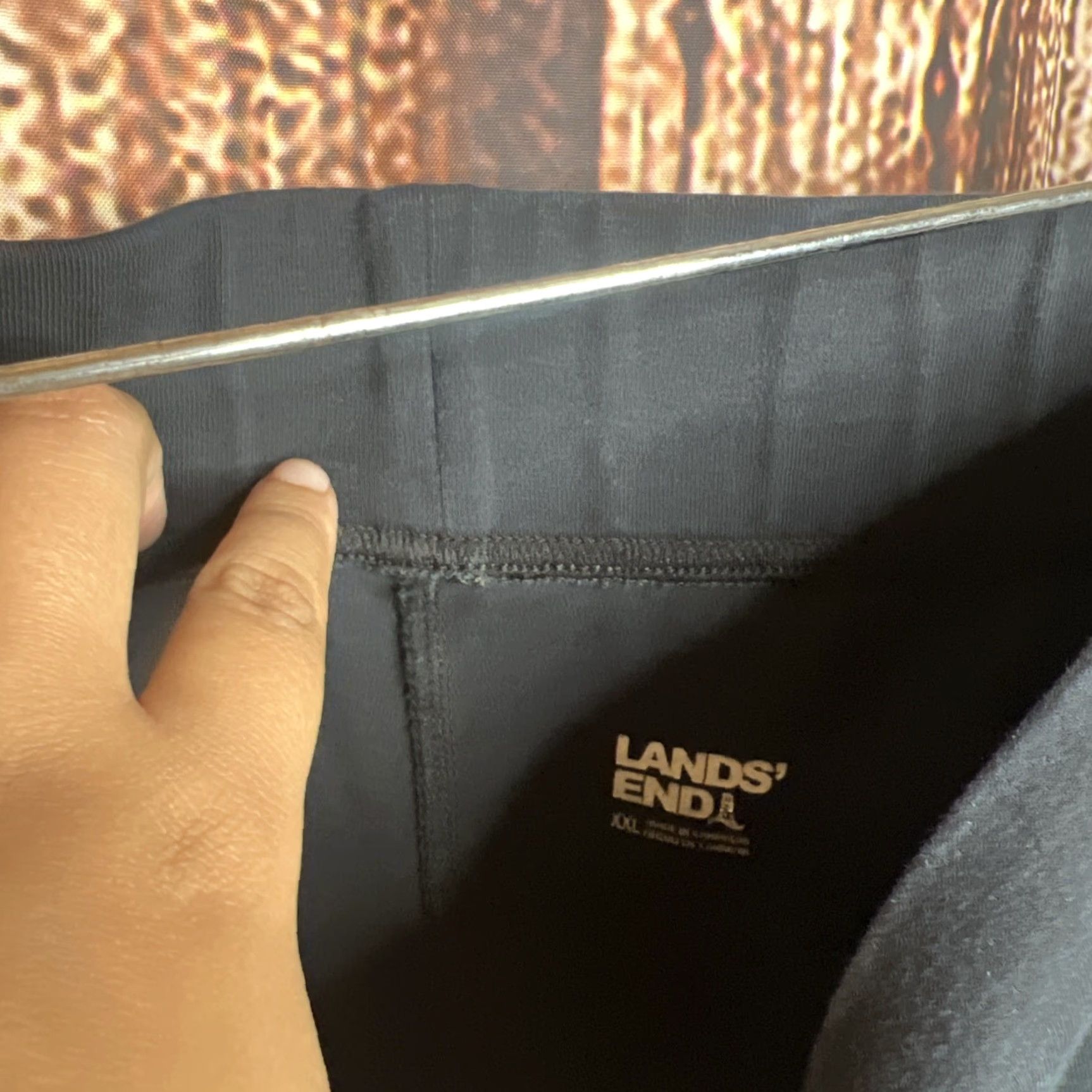 Lands' End Lands' End Pants Womens 2XL Black Capri Knit Flat Front Zip Pockets Pull On Size 40" / US 18 - 2 Thumbnail